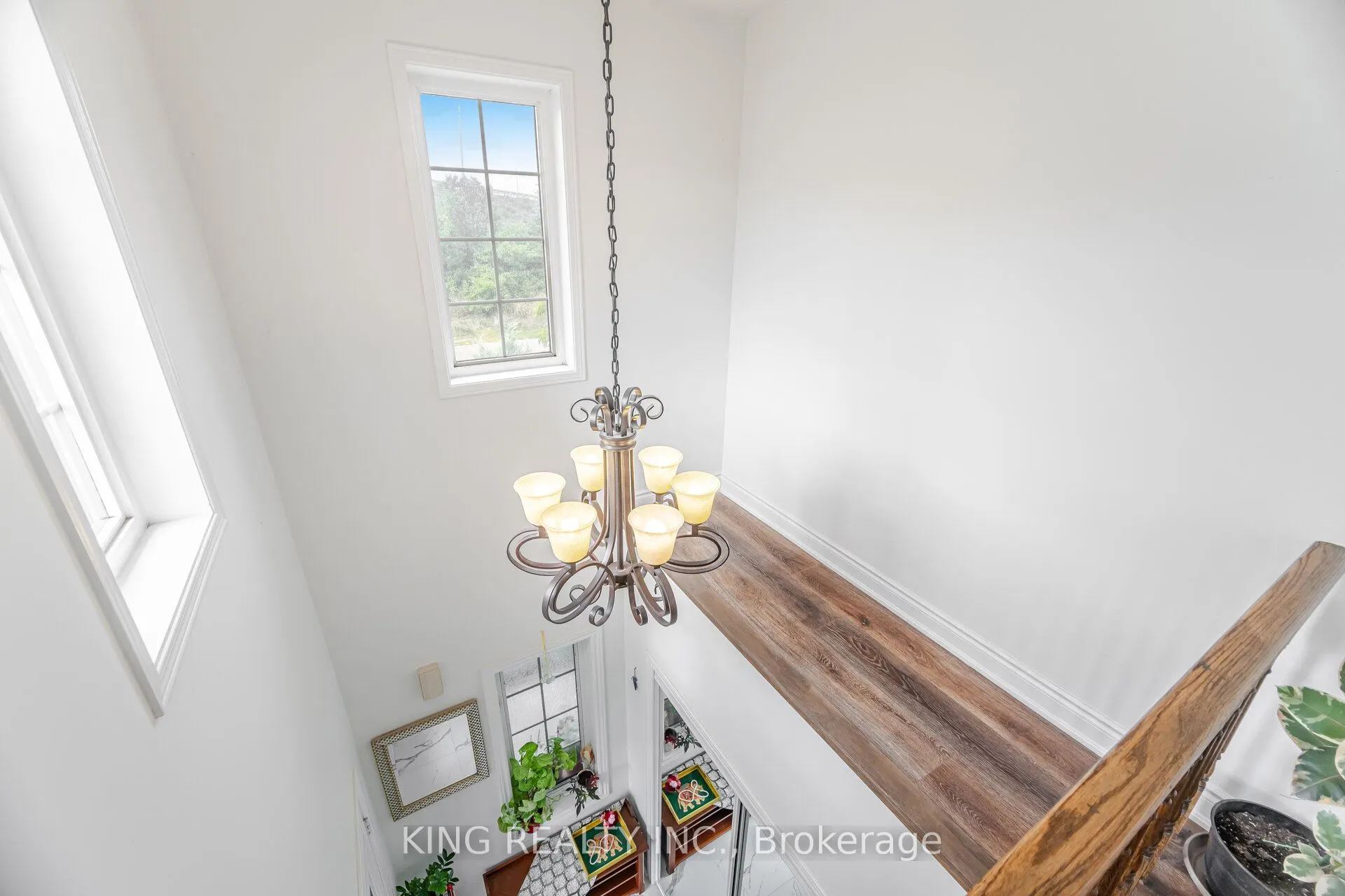 89 Crystal Glen Crescent