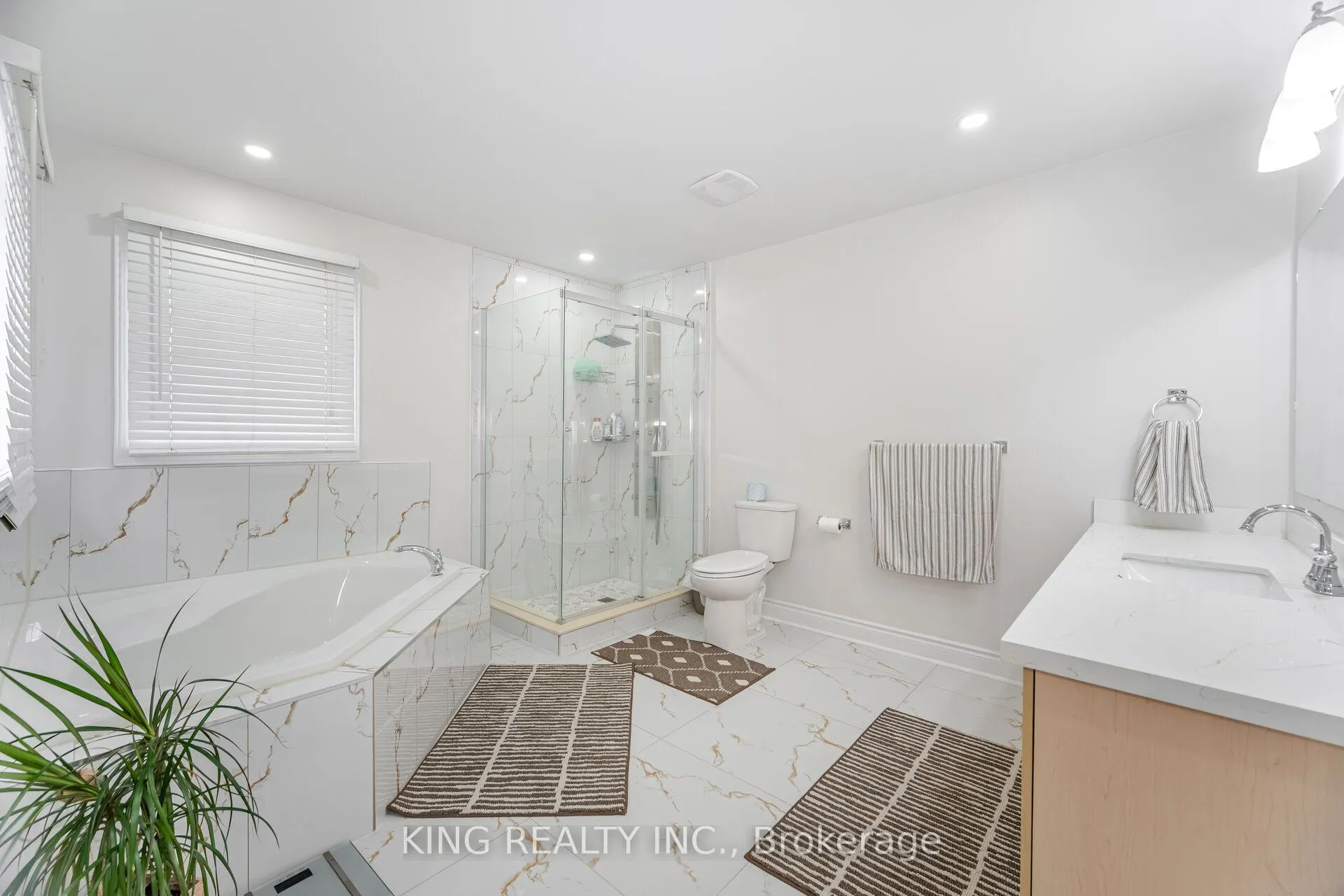 89 Crystal Glen Crescent