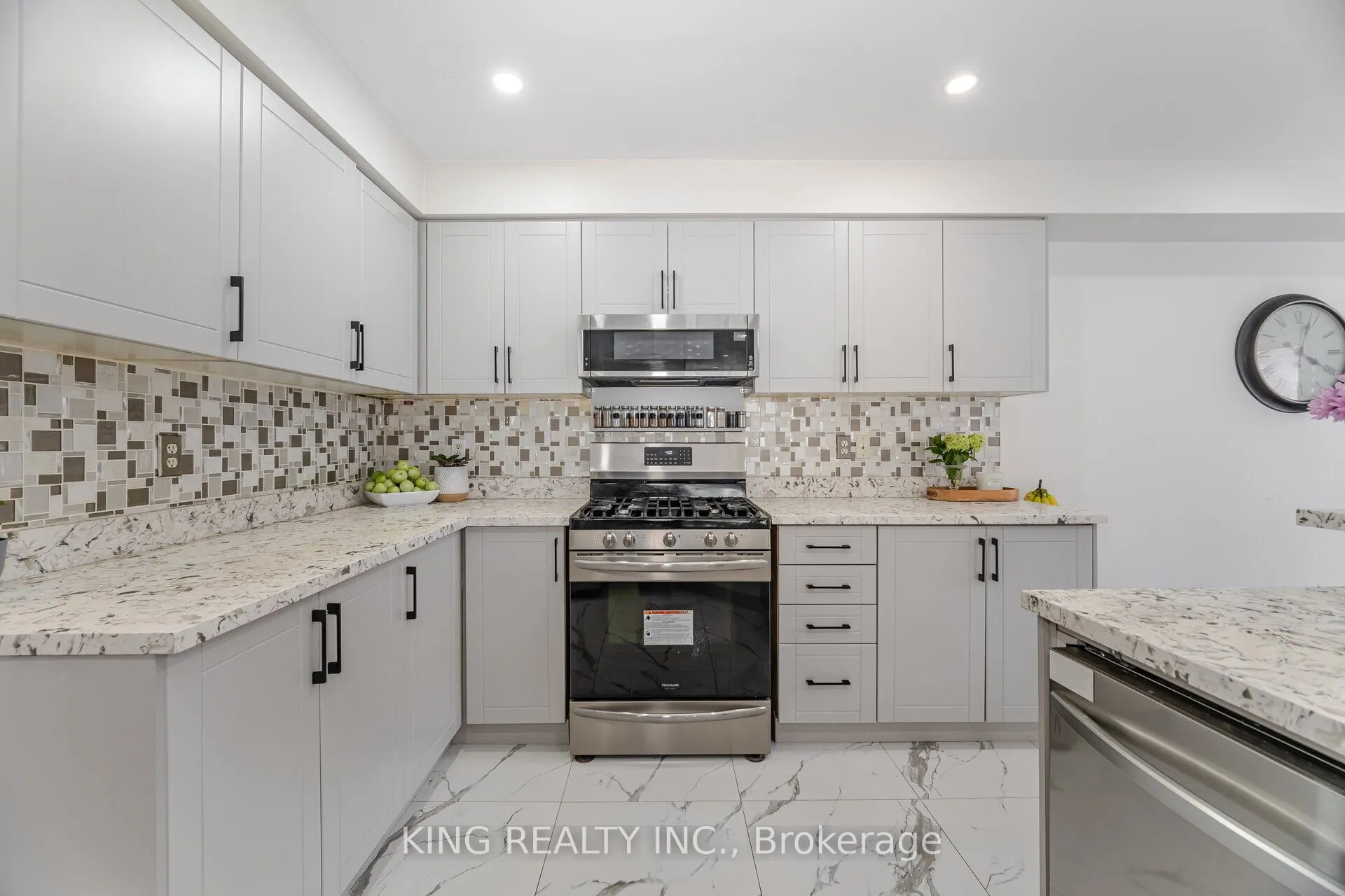 89 Crystal Glen Crescent