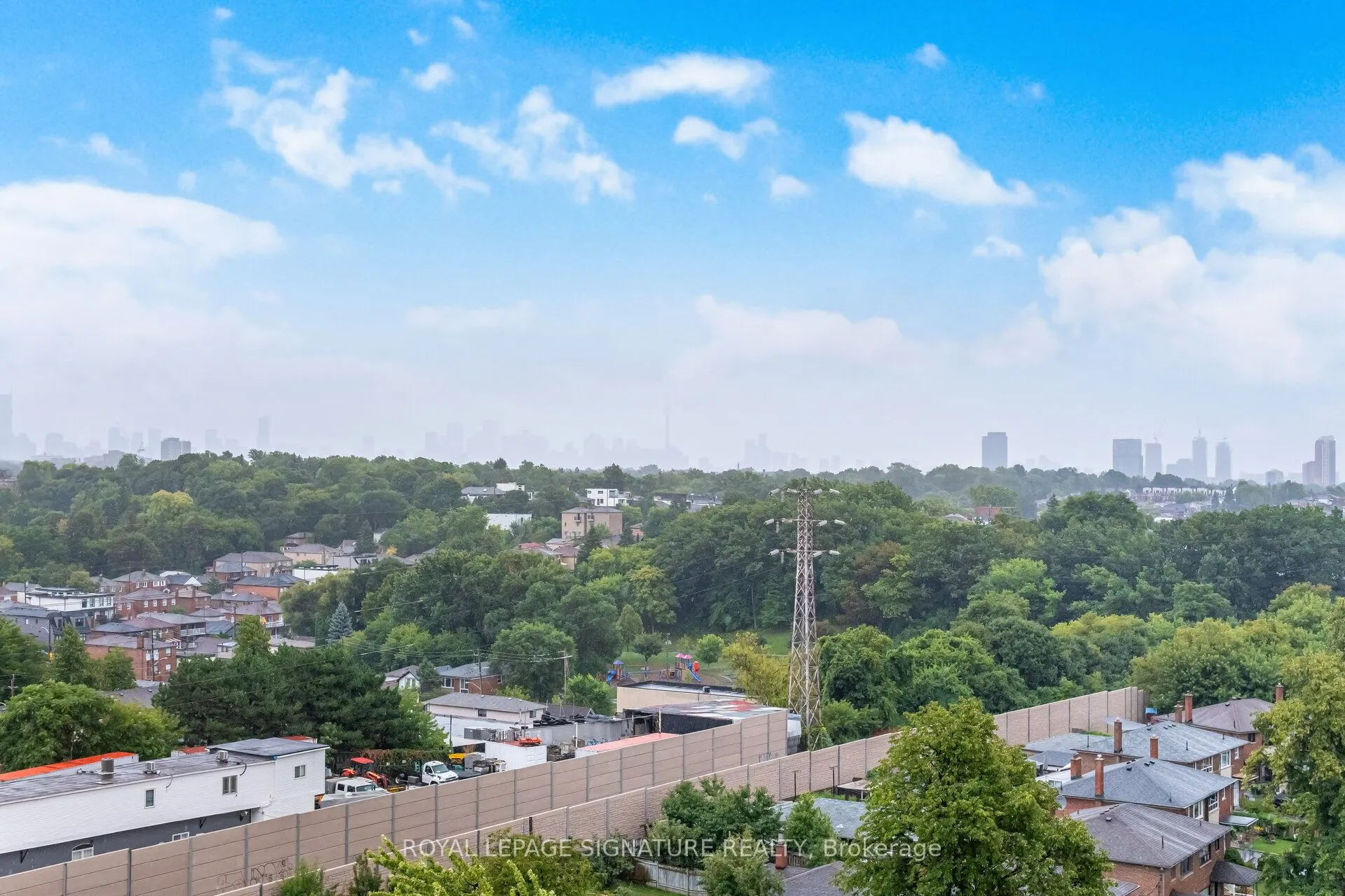 541 Blackthorn Avenue, #1110