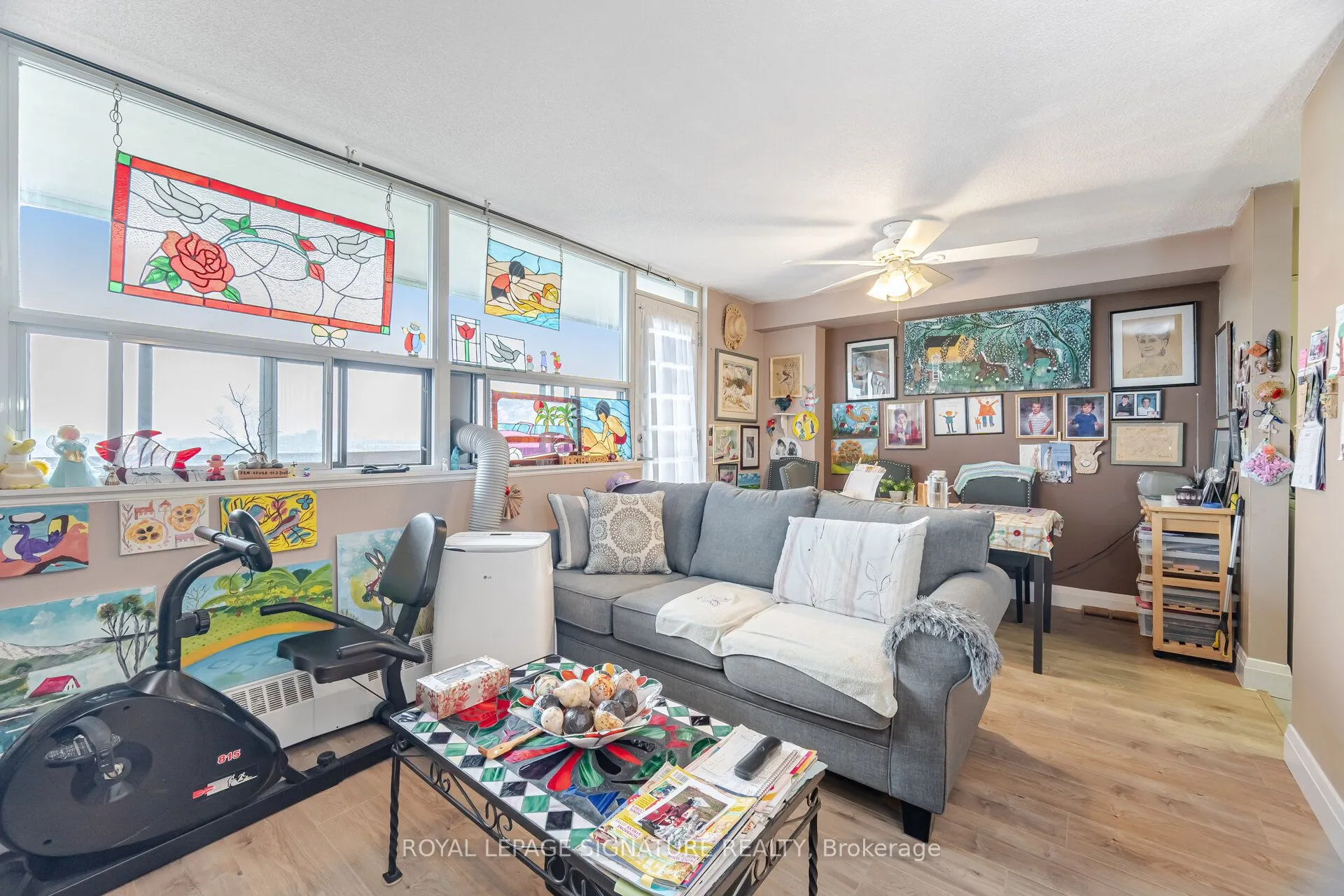 541 Blackthorn Avenue, #1110