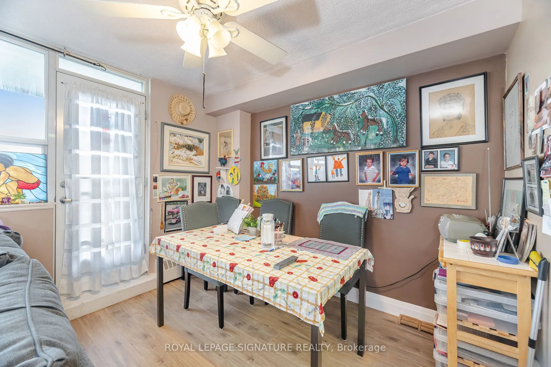 541 Blackthorn Avenue, #1110
