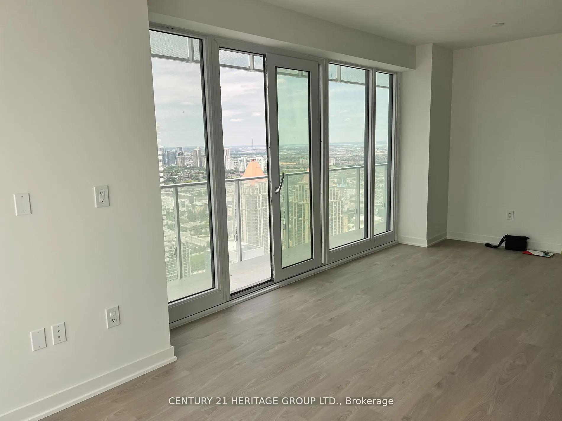 3900 Confederation Parkway, #4009