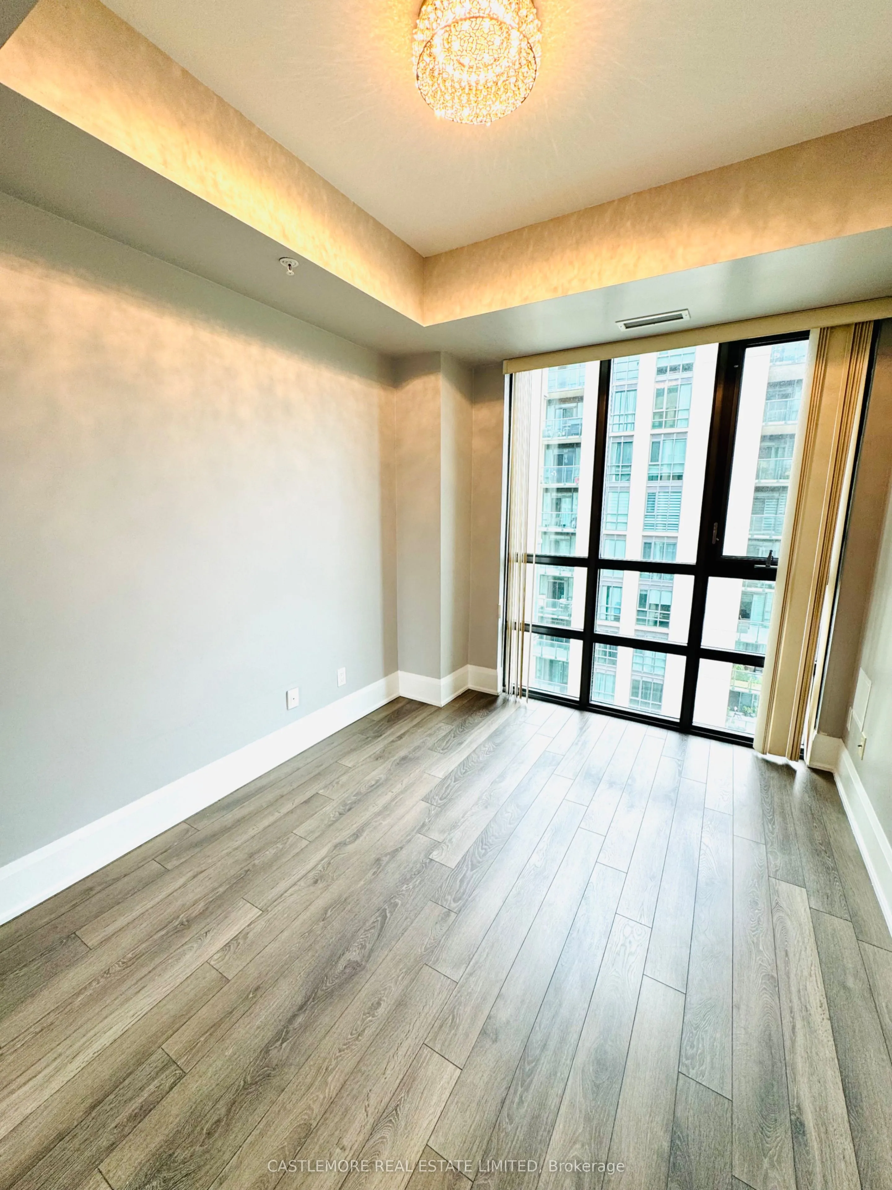 45 Yorkland Boulevard, #808