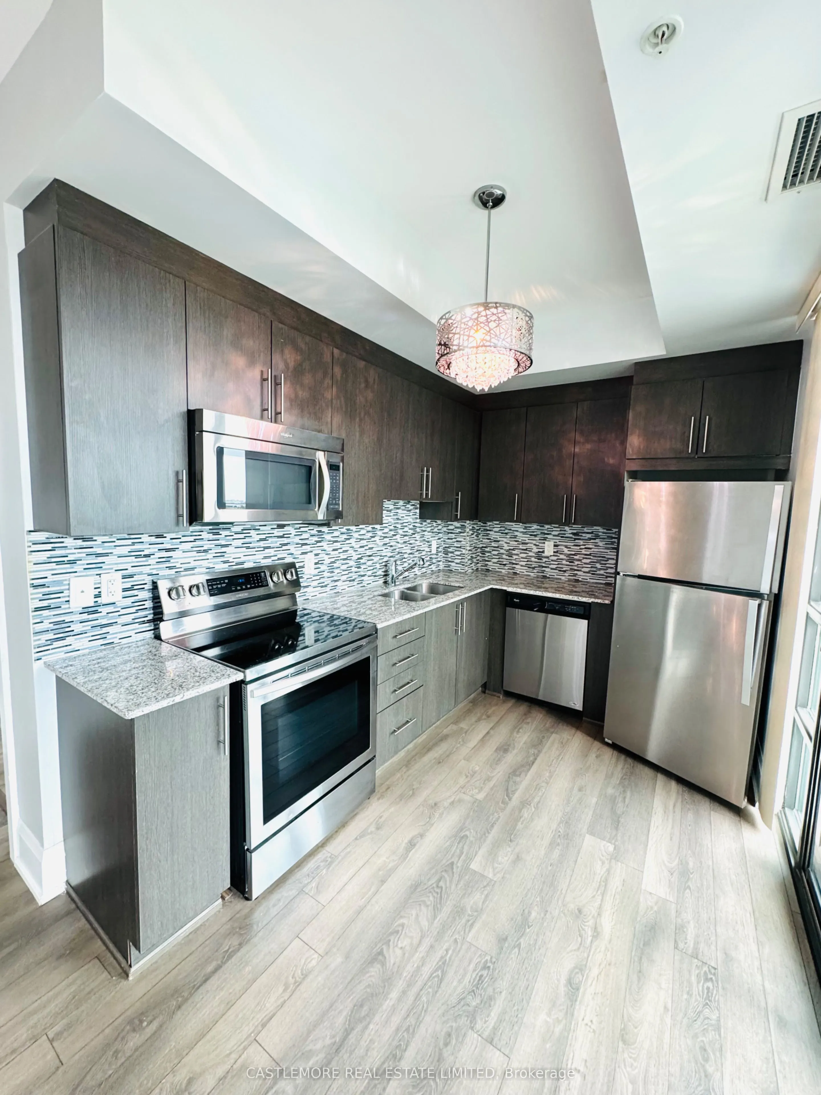 45 Yorkland Boulevard, #808