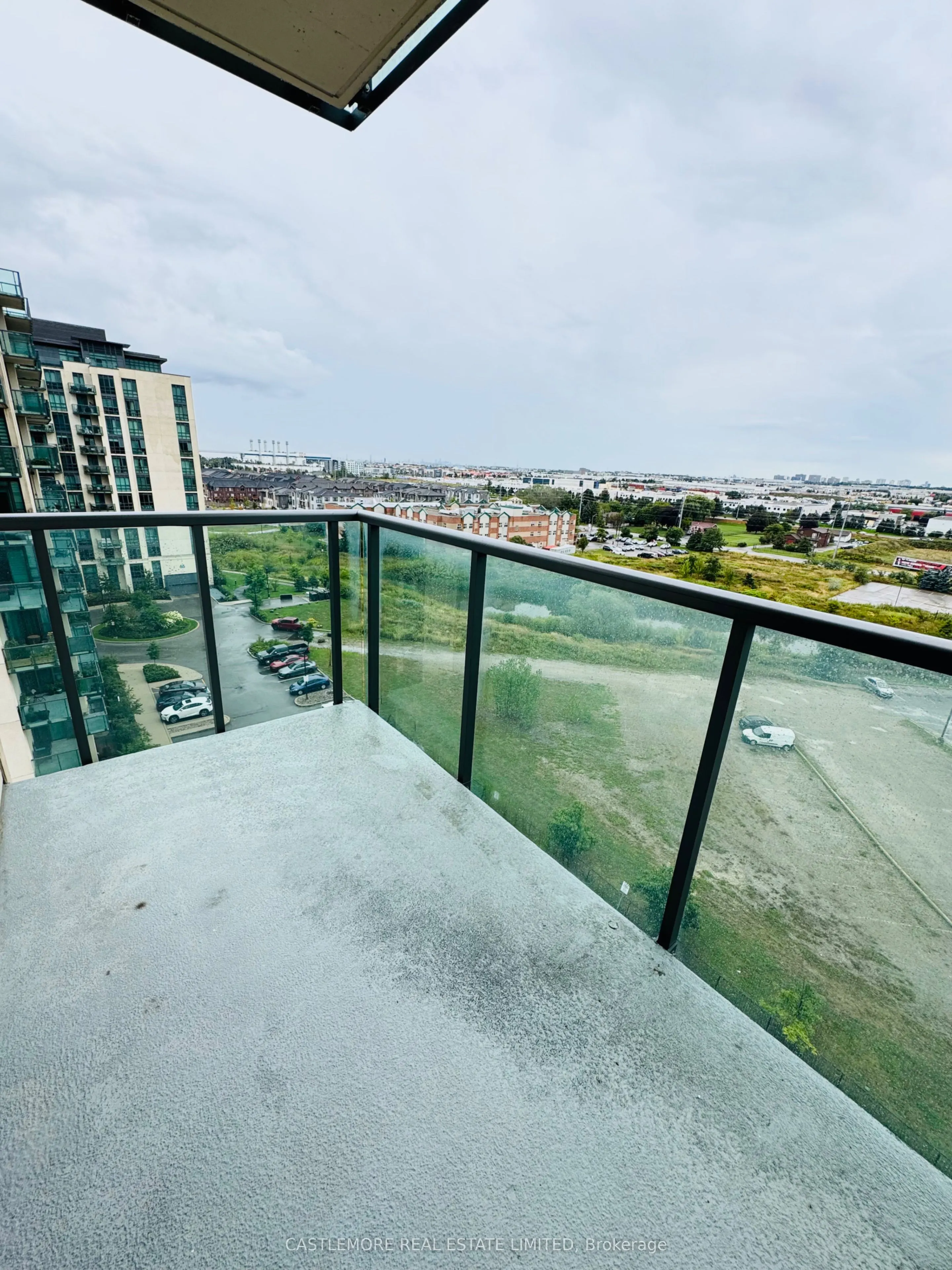 45 Yorkland Boulevard, #808