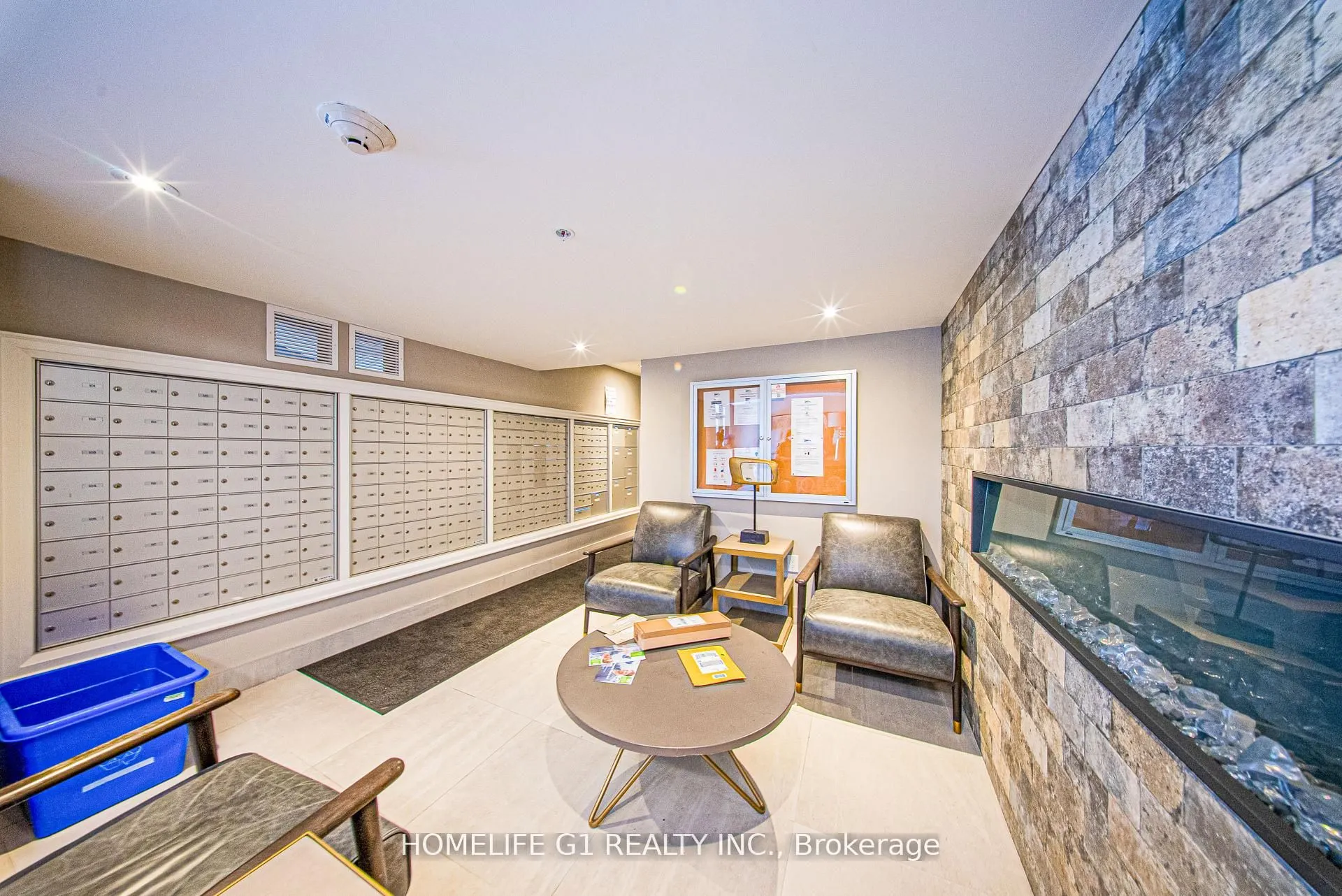 610 Farmstead Drive, #215