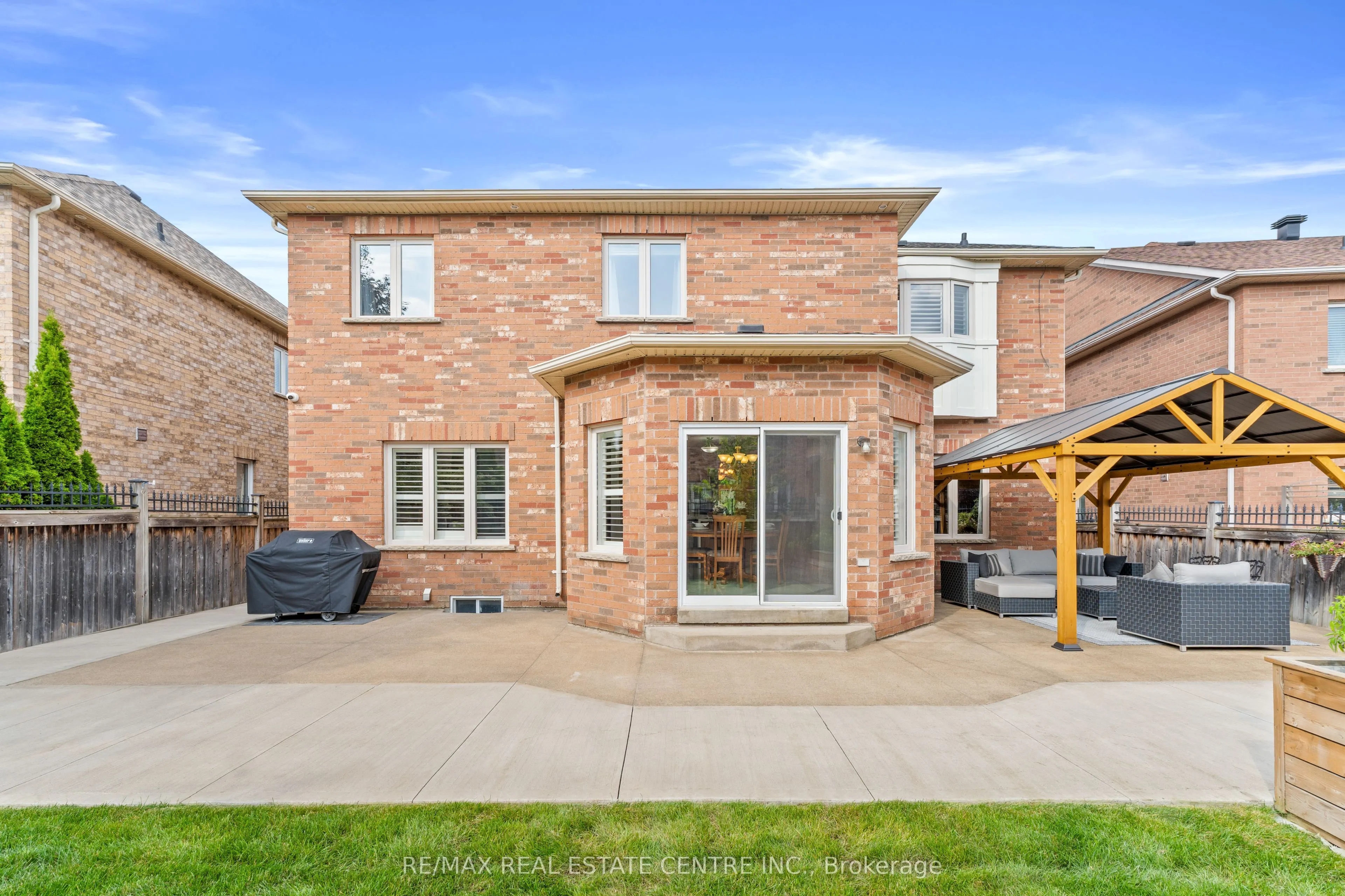 22 Saint Hubert Drive