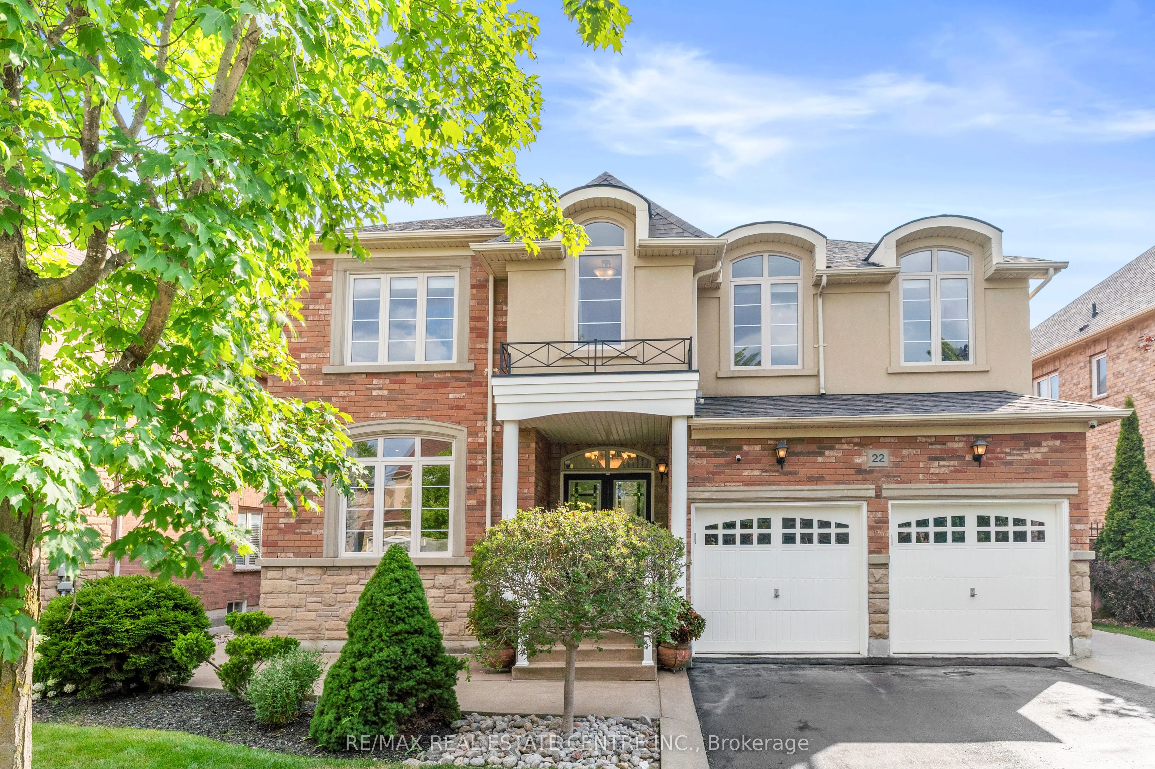 22 Saint Hubert Drive