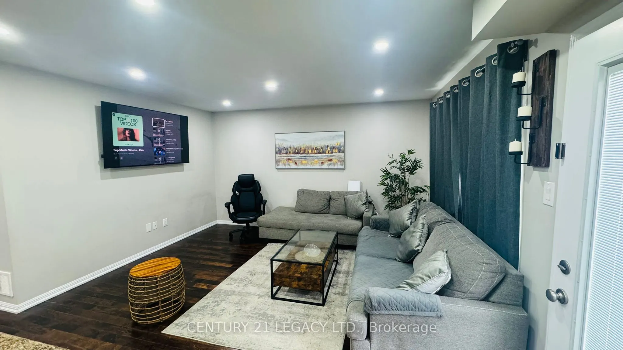 142 VANHORNE Close