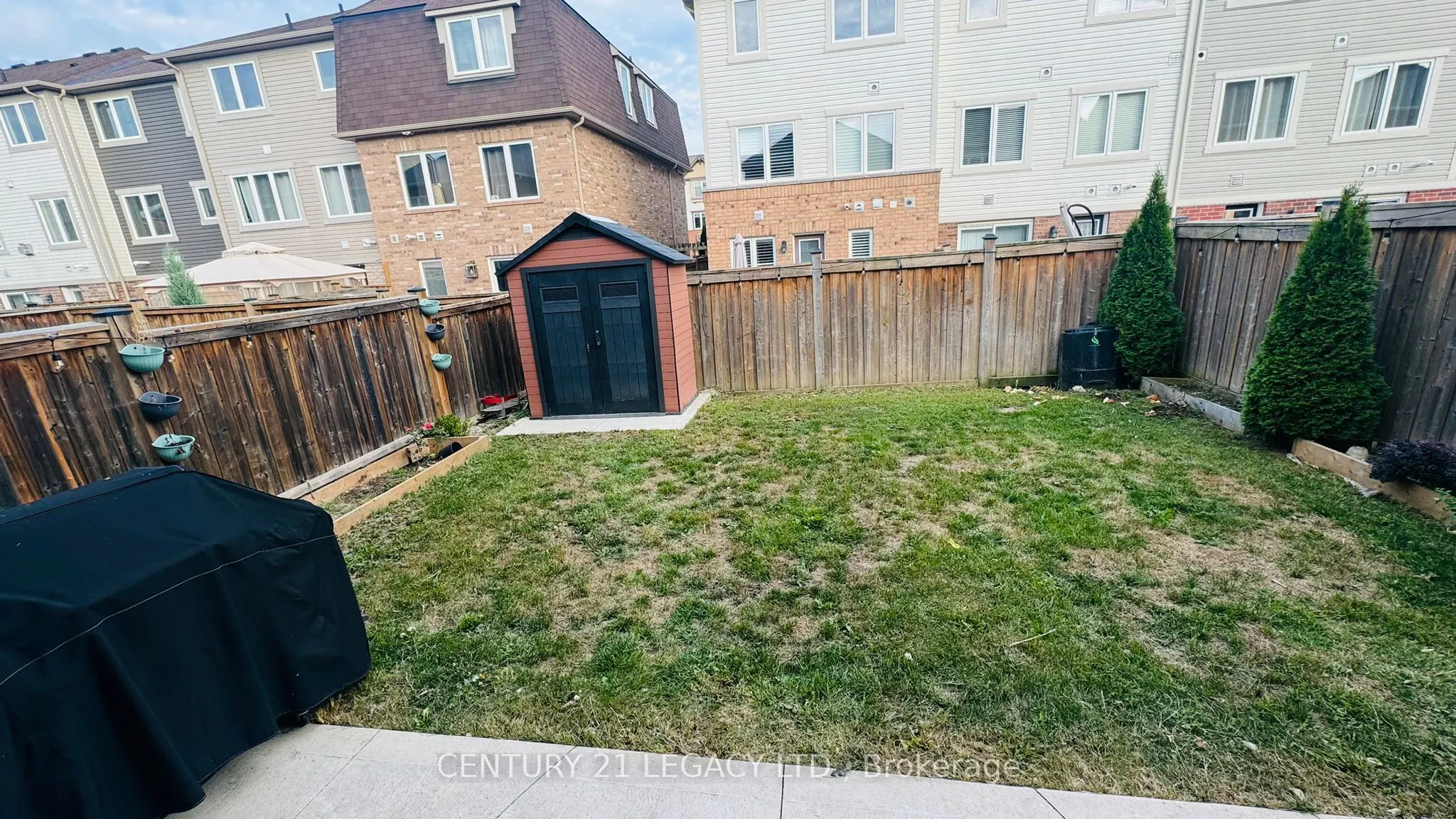 142 VANHORNE Close