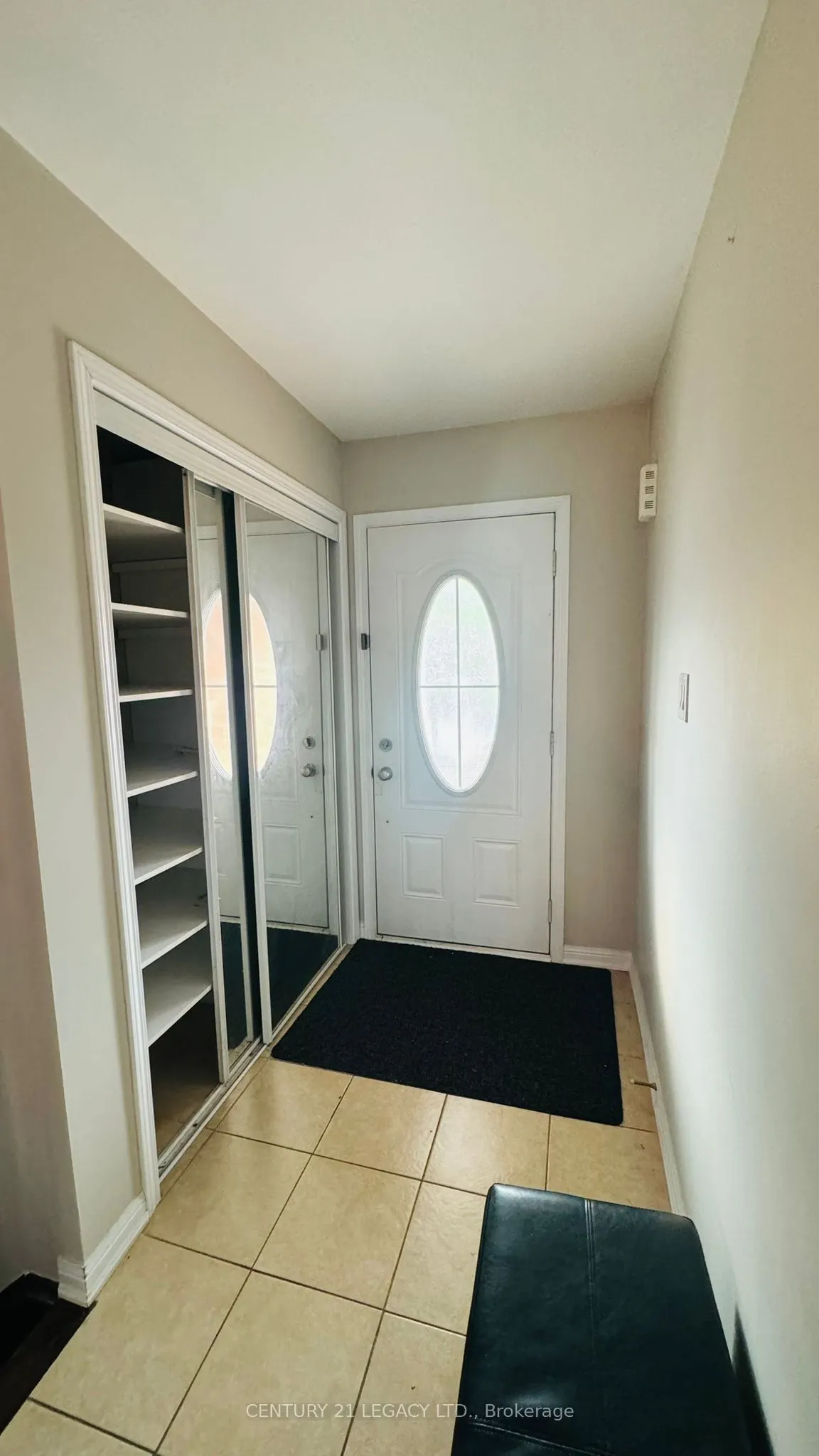 142 VANHORNE Close
