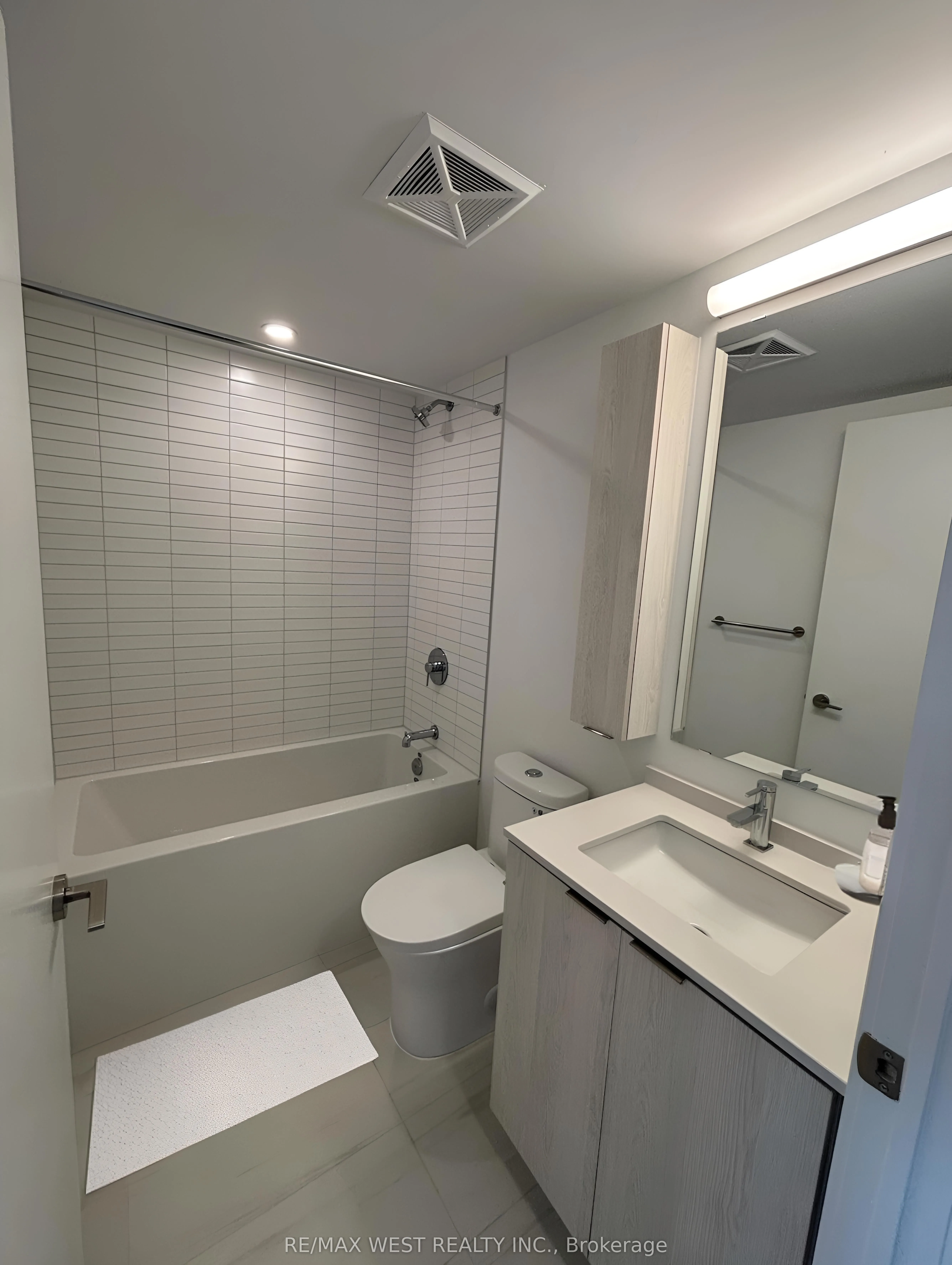 3009 Novar Road, #1305