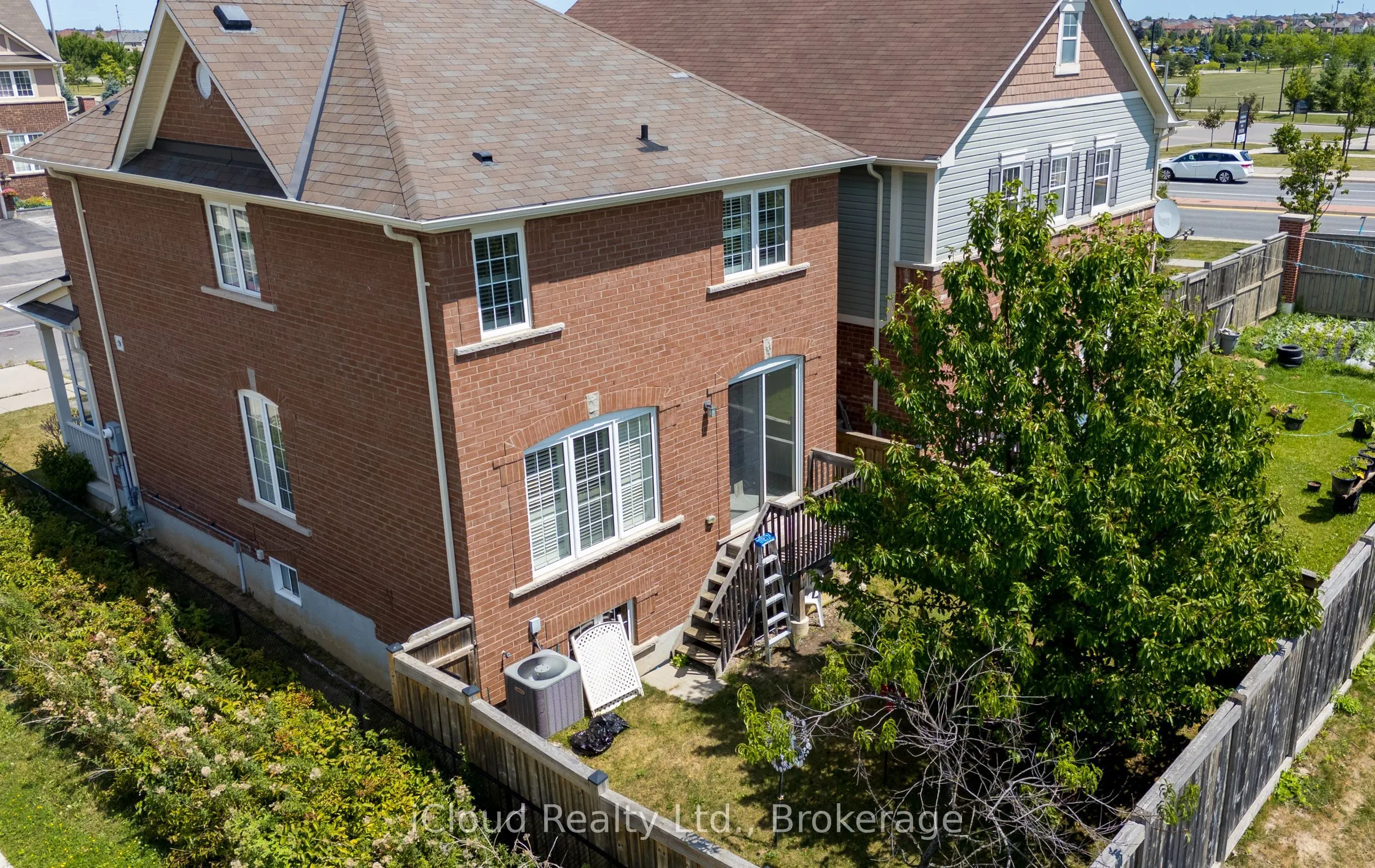 4 Robert Parkinson Drive
