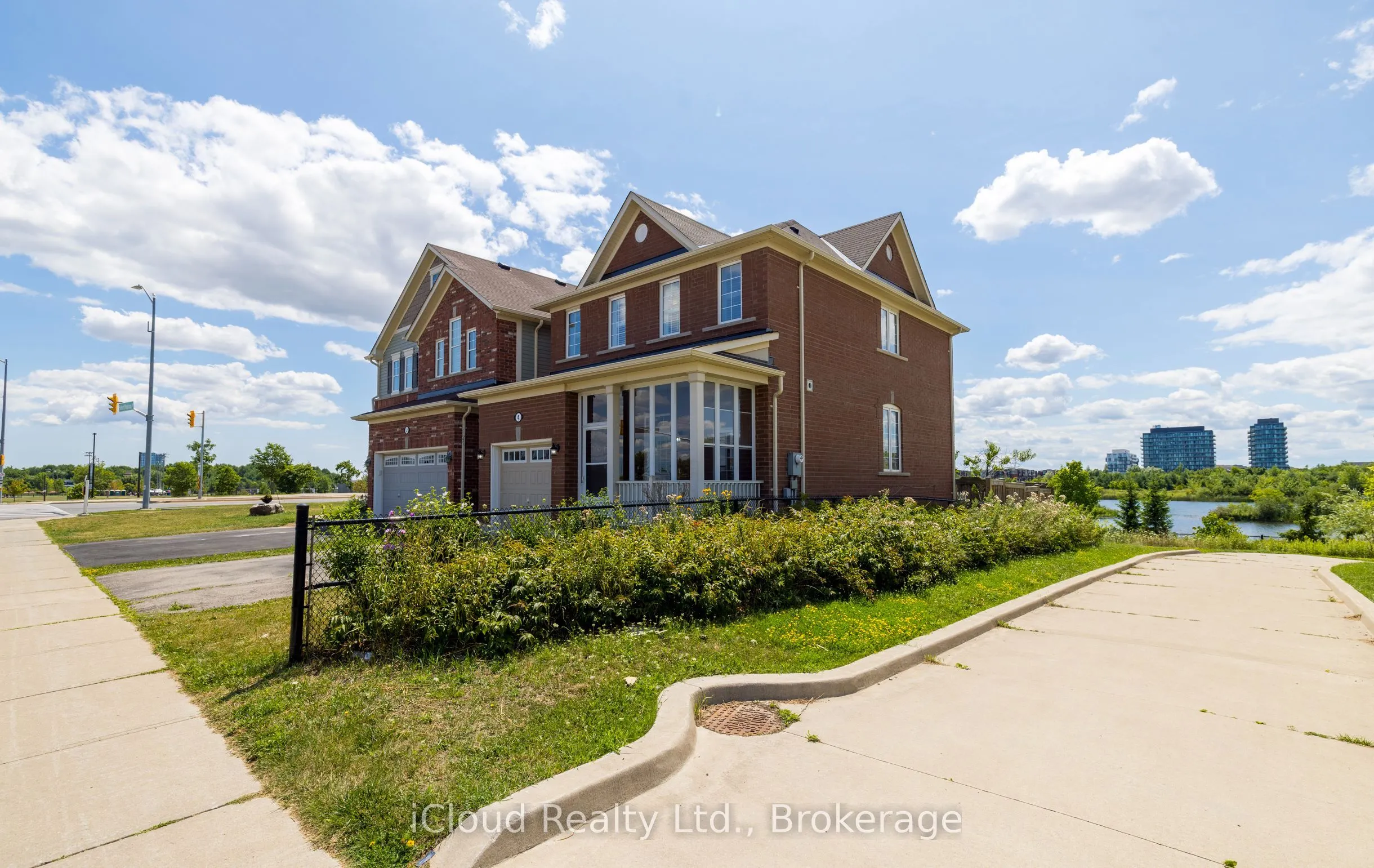 4 Robert Parkinson Drive