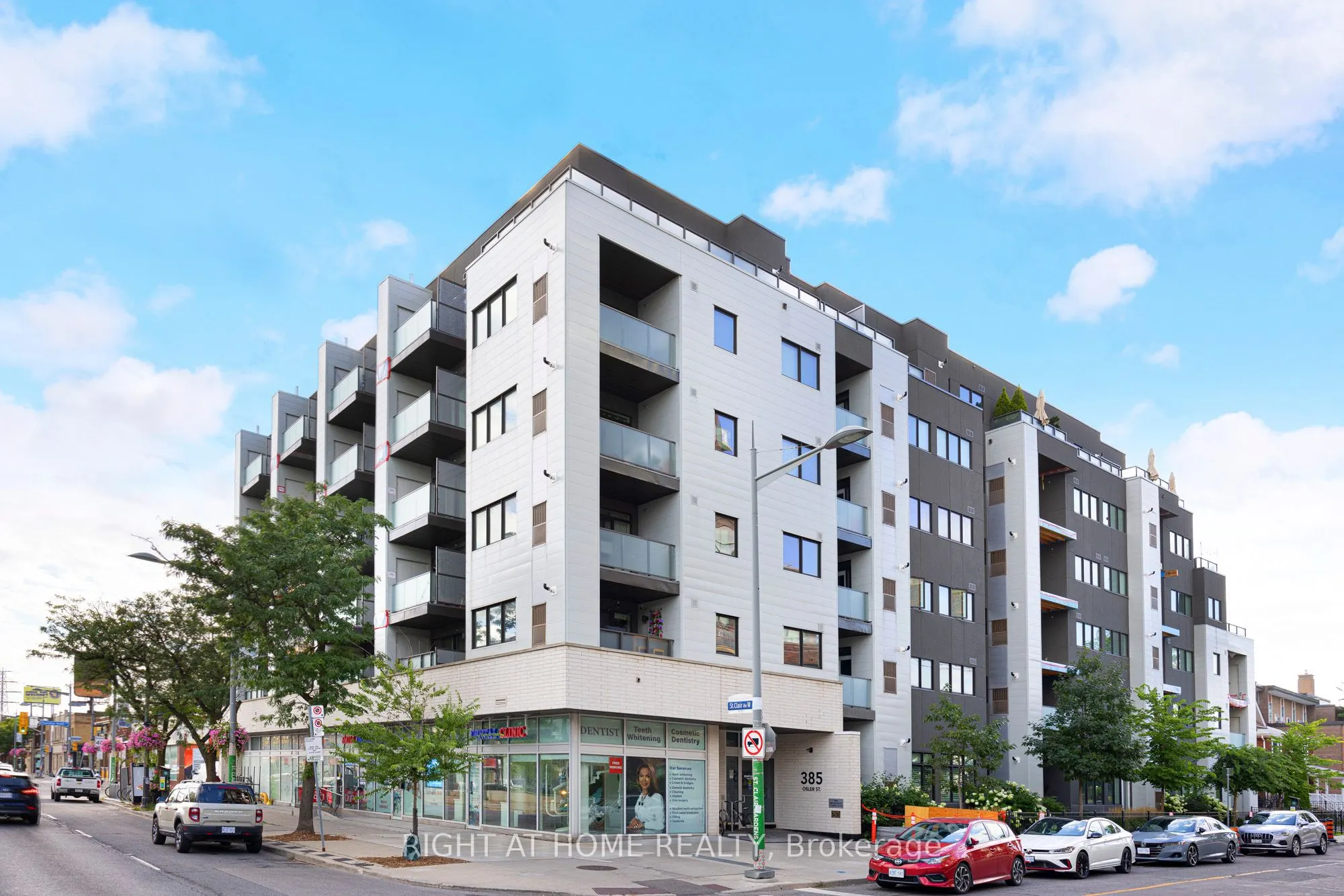 385 Osler Street, #207