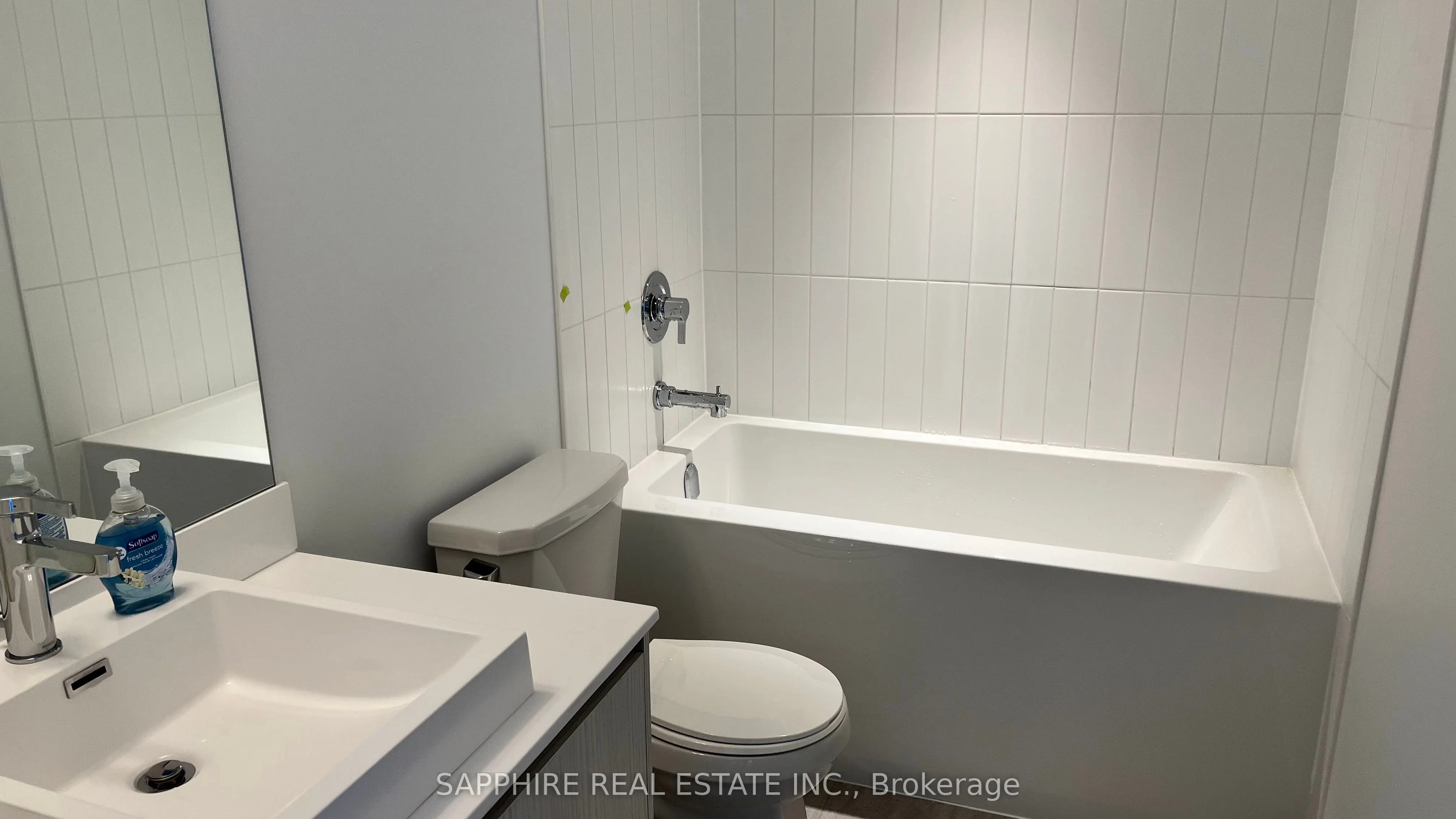 251 Manitoba Street, #617