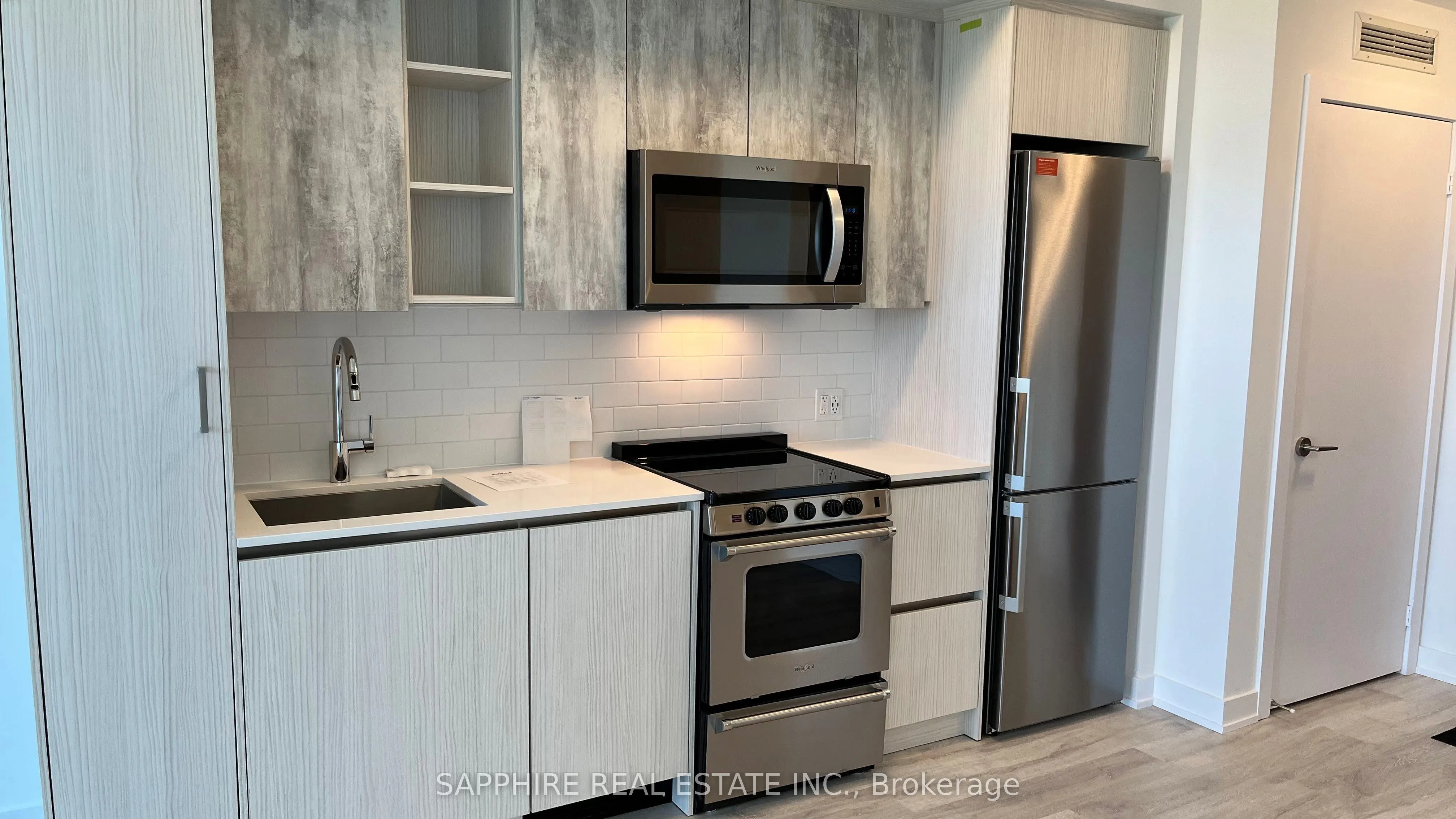 251 Manitoba Street, #617