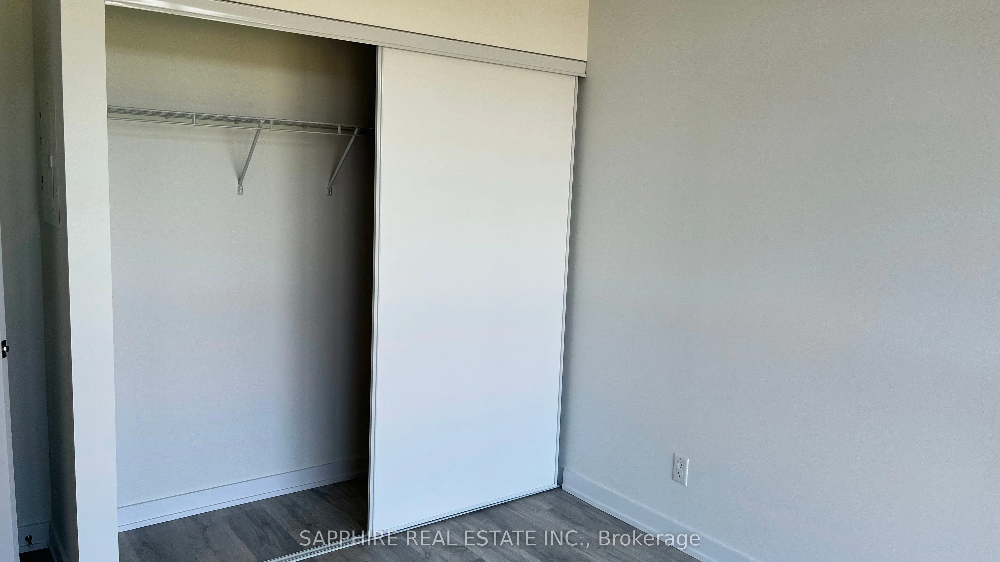 251 Manitoba Street, #617
