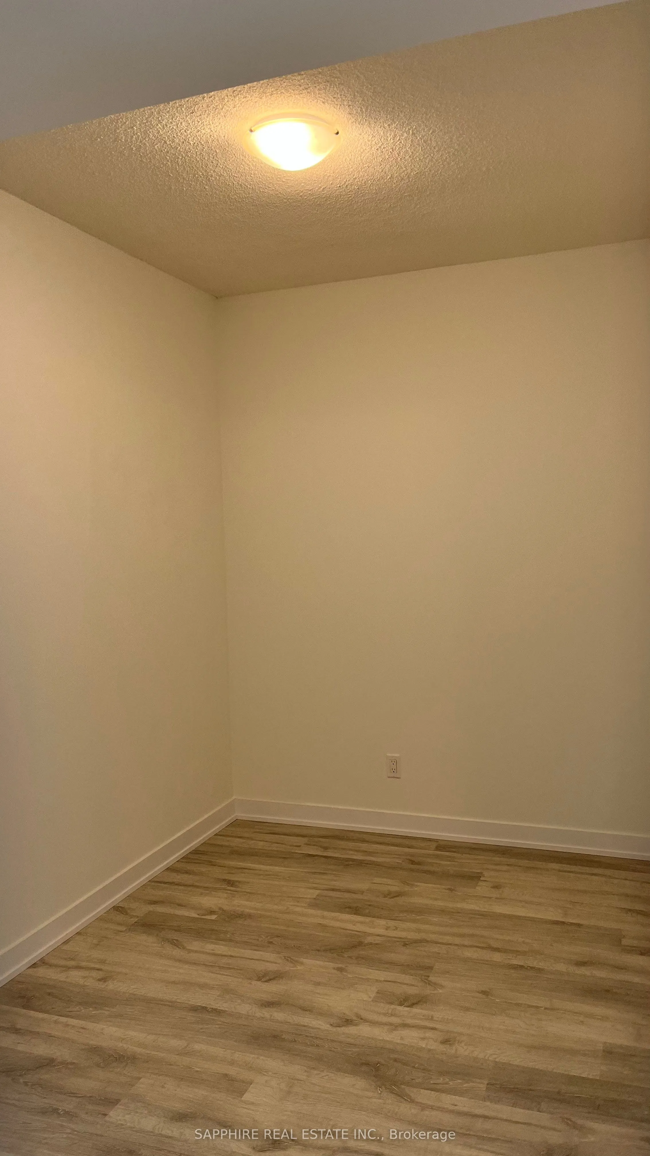 251 Manitoba Street, #617
