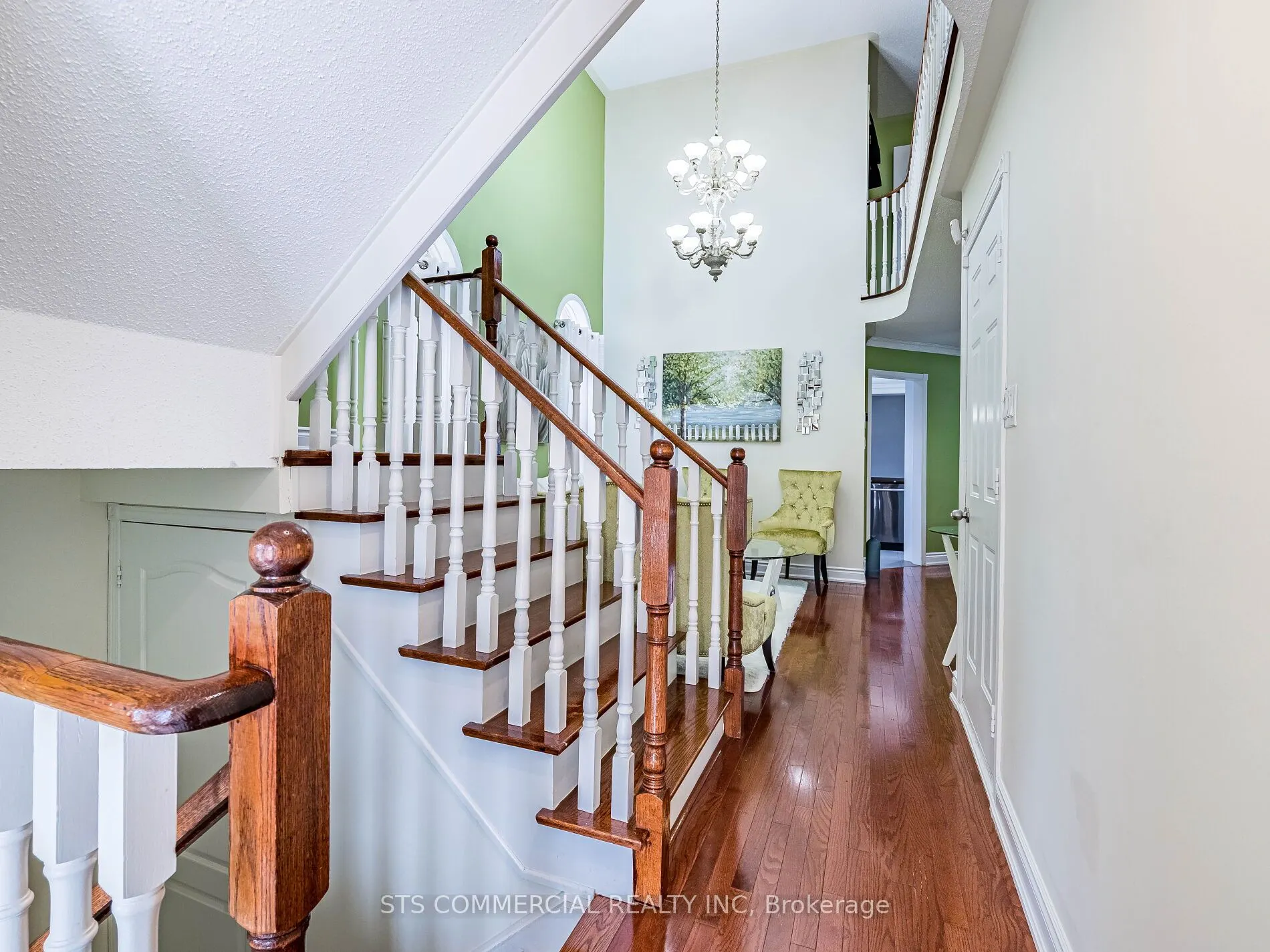18 Queen Mary Drive