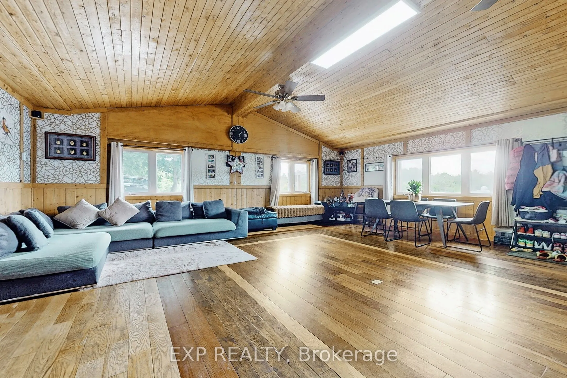 11433 Highway 9