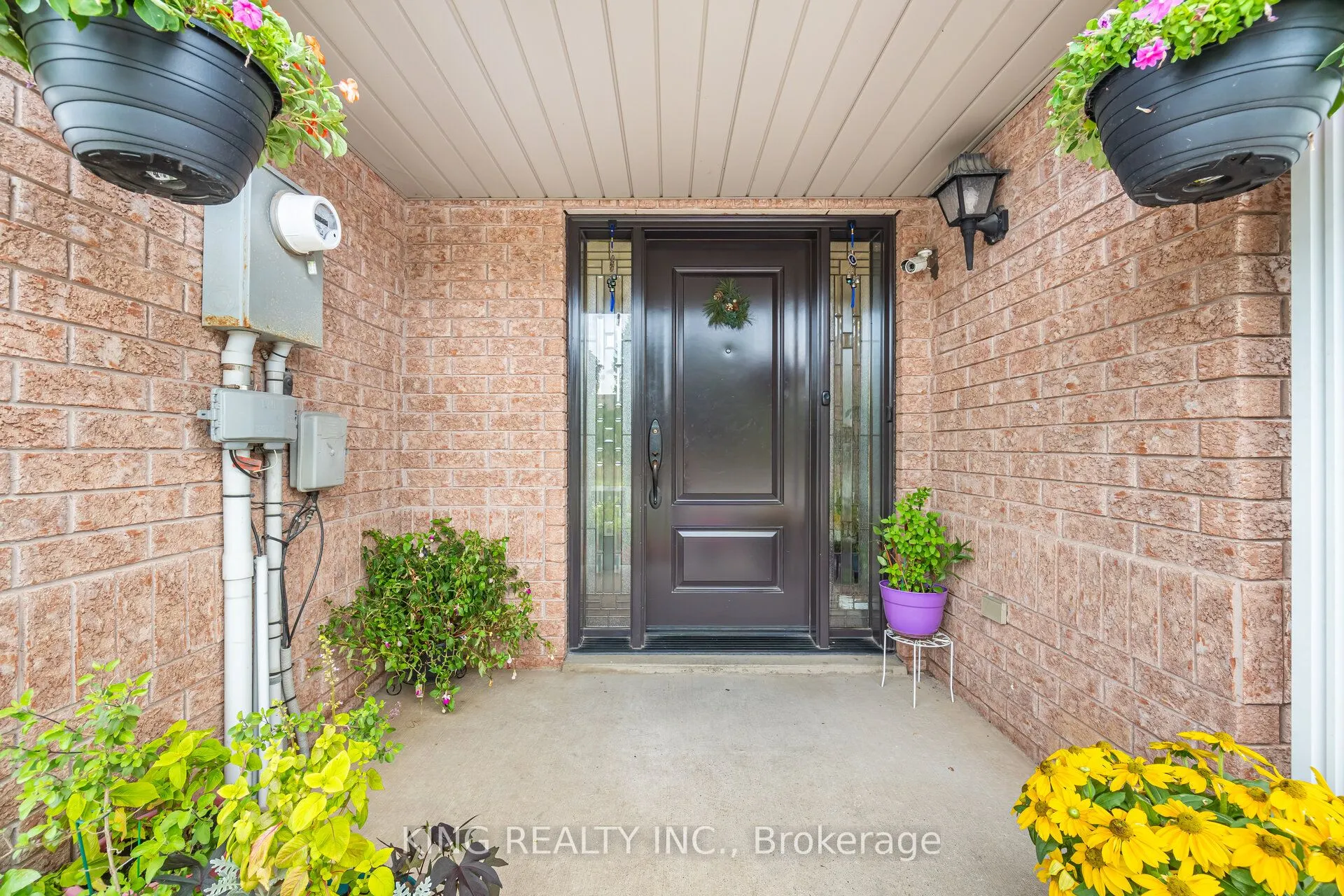93 Crystal Glen Crescent
