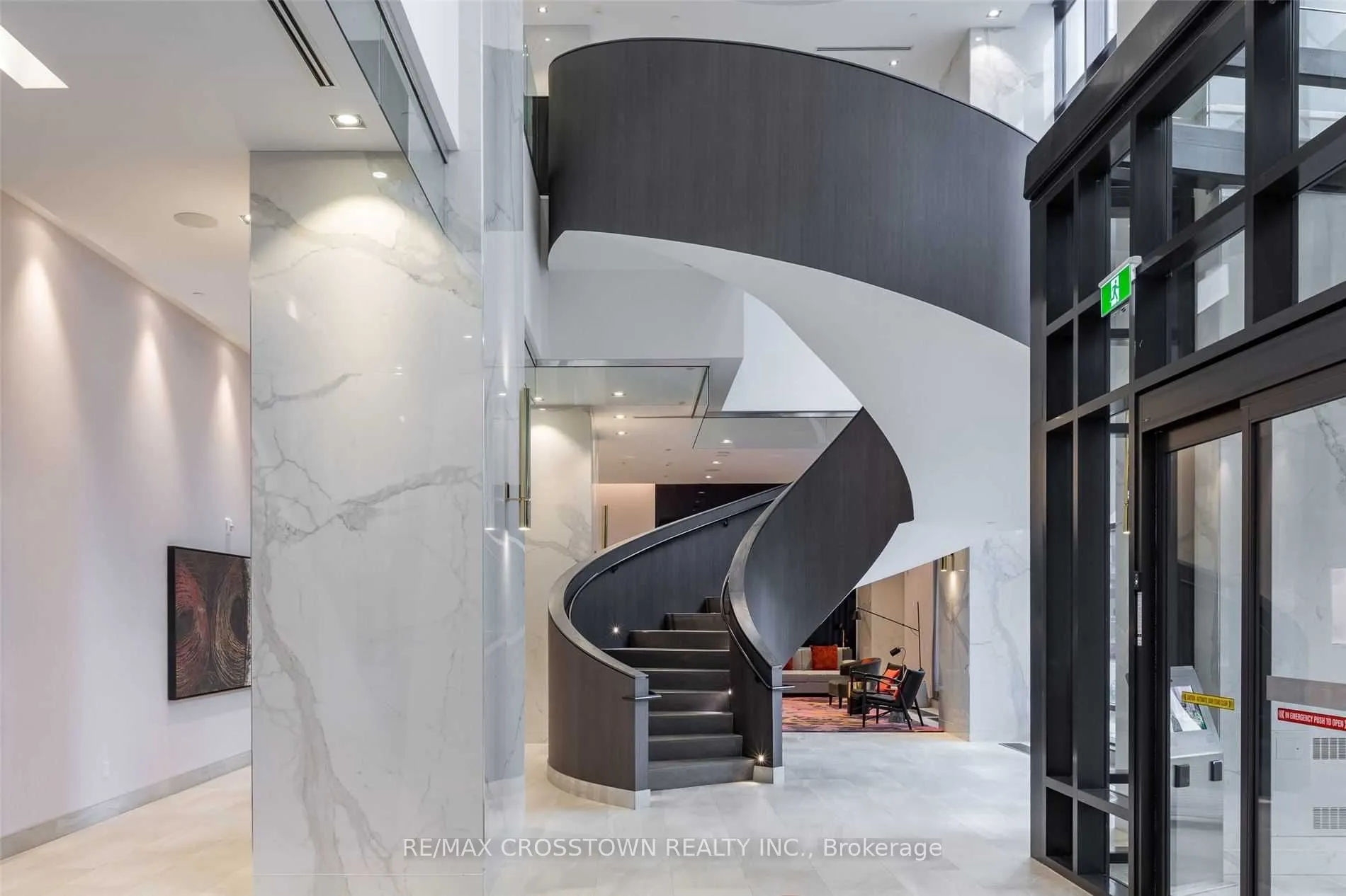 7 Mabelle Avenue, #2901