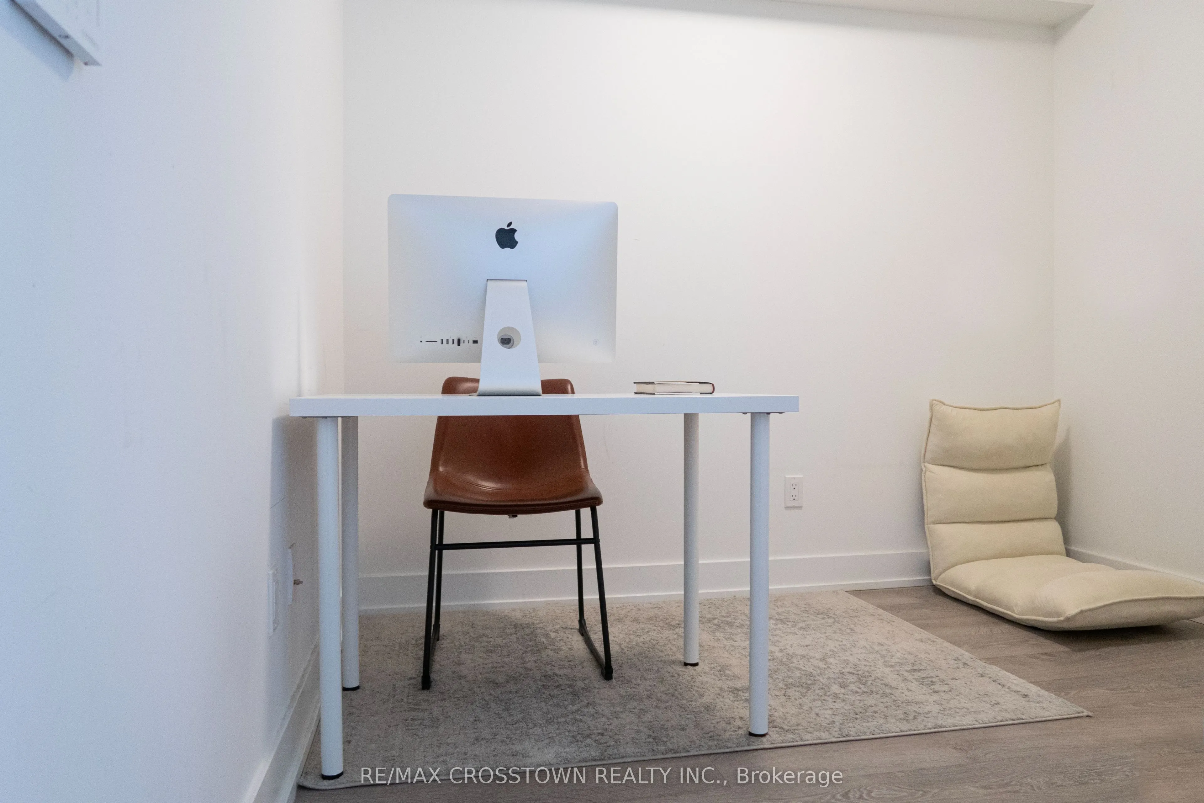 7 Mabelle Avenue, #2901
