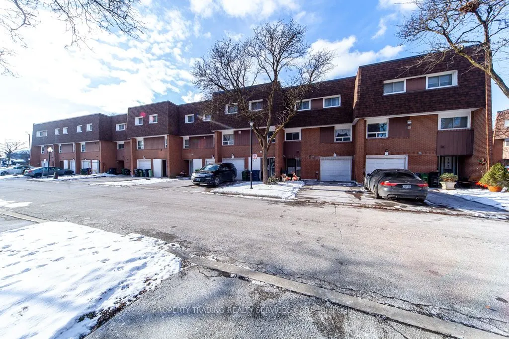 456 Silverstone Drive, #71