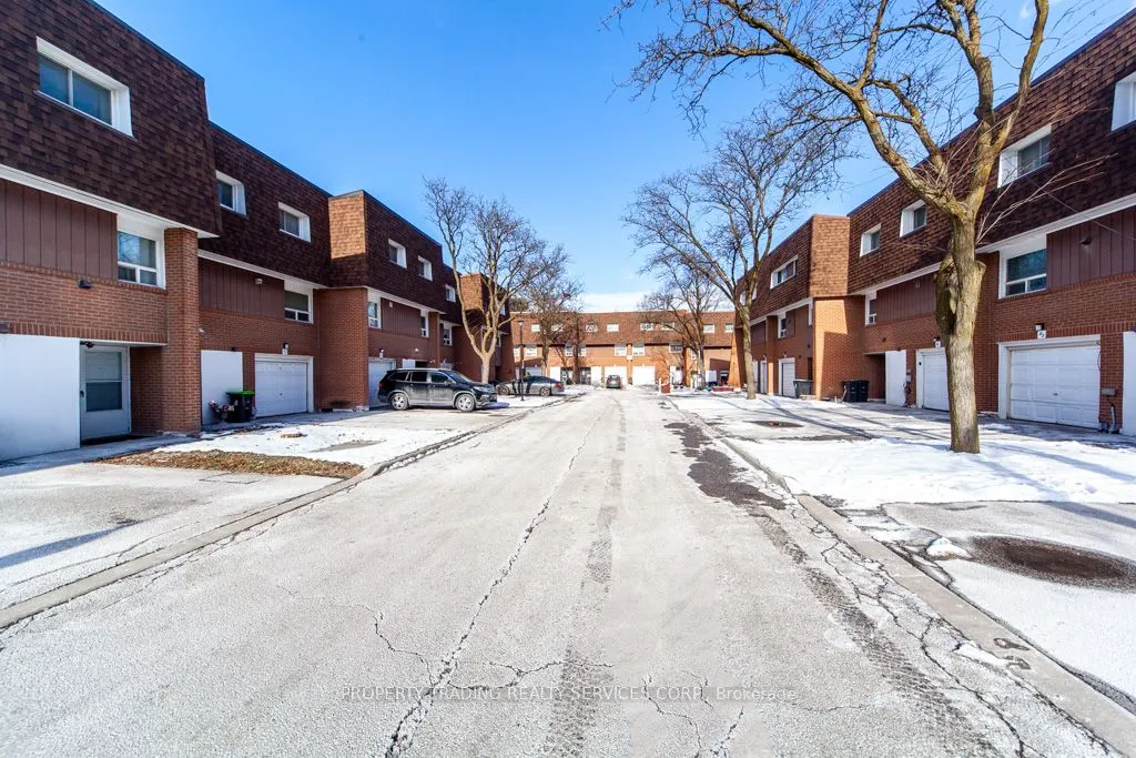 456 Silverstone Drive, #71