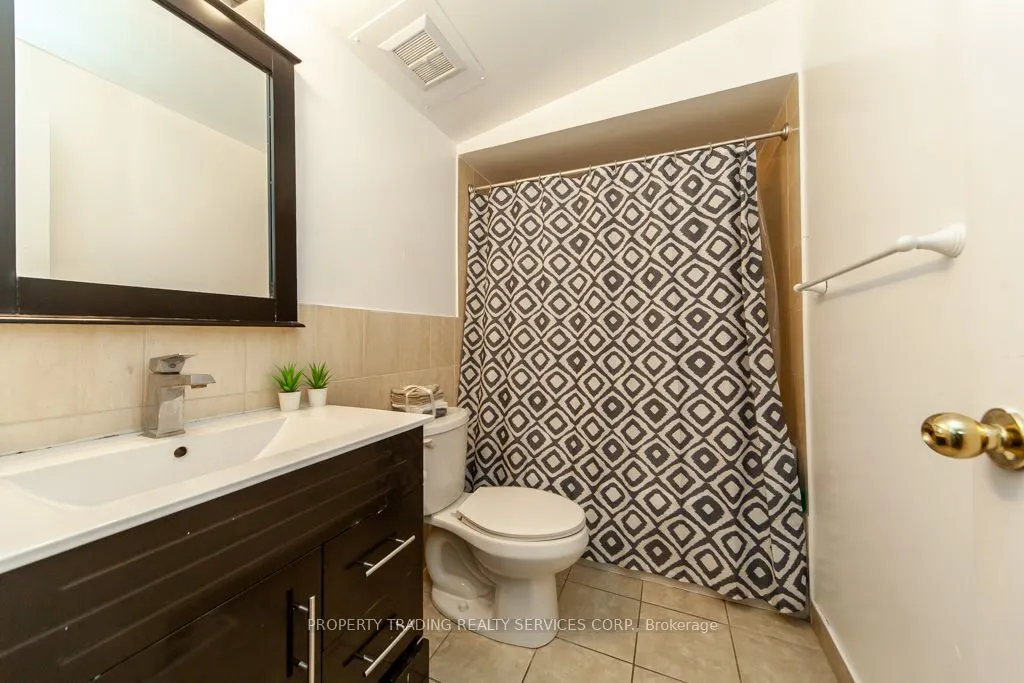 456 Silverstone Drive, #71