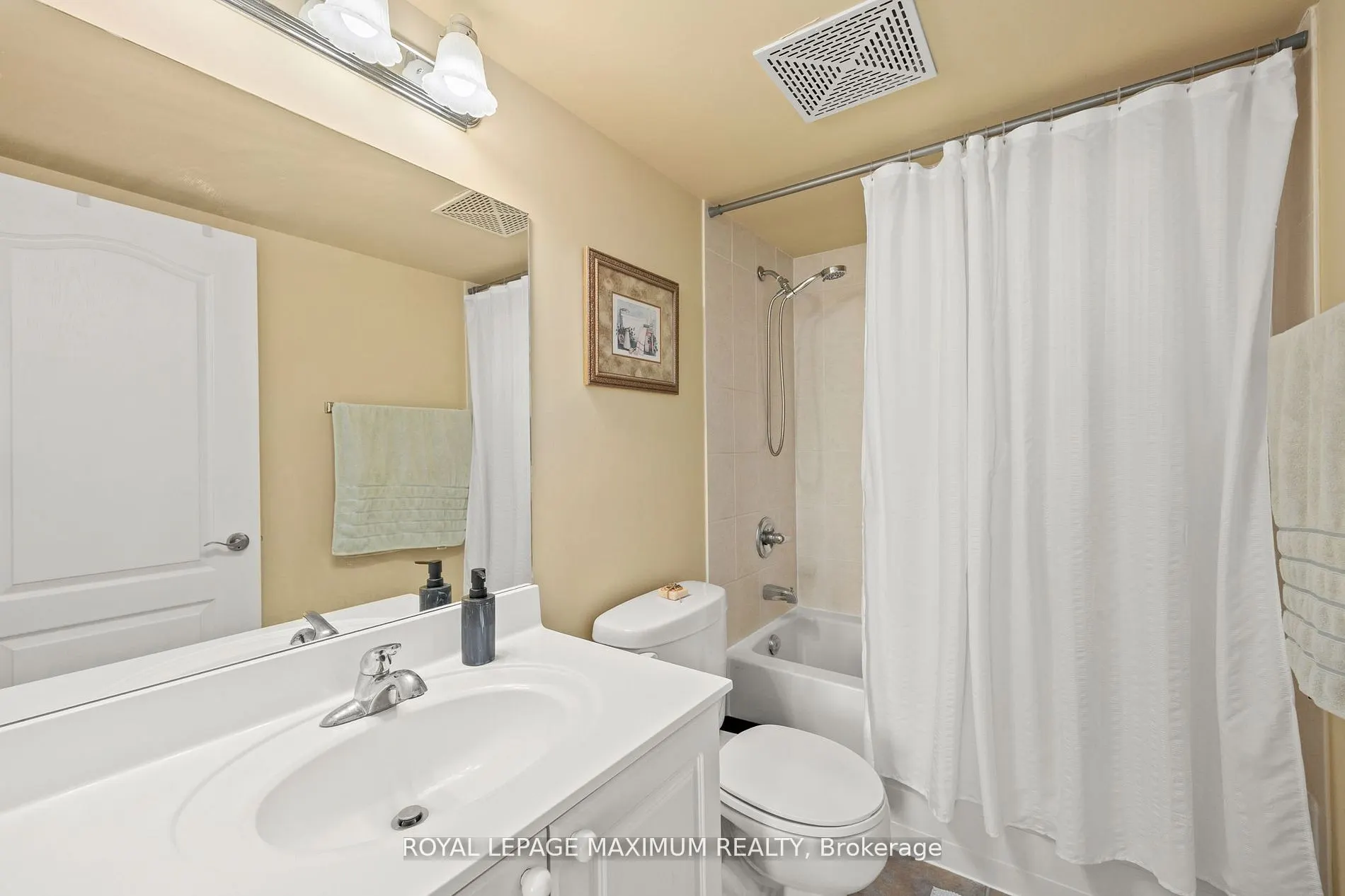 2088 Lawrence Avenue W, #807