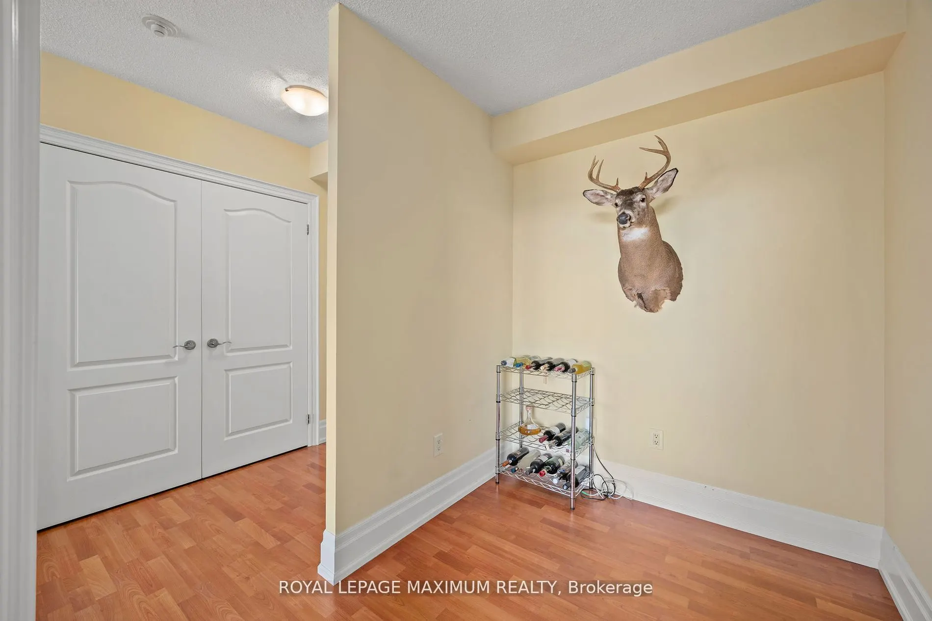 2088 Lawrence Avenue W, #807