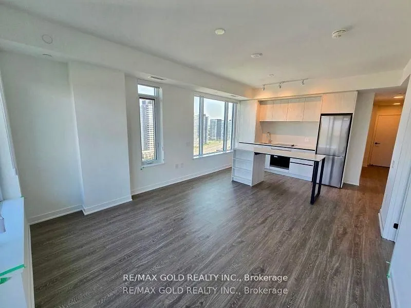 2495 Eglinton Avenue W, #1903