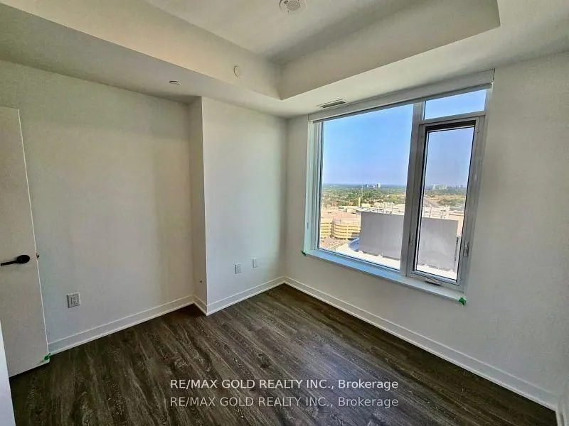 2495 Eglinton Avenue W, #1903