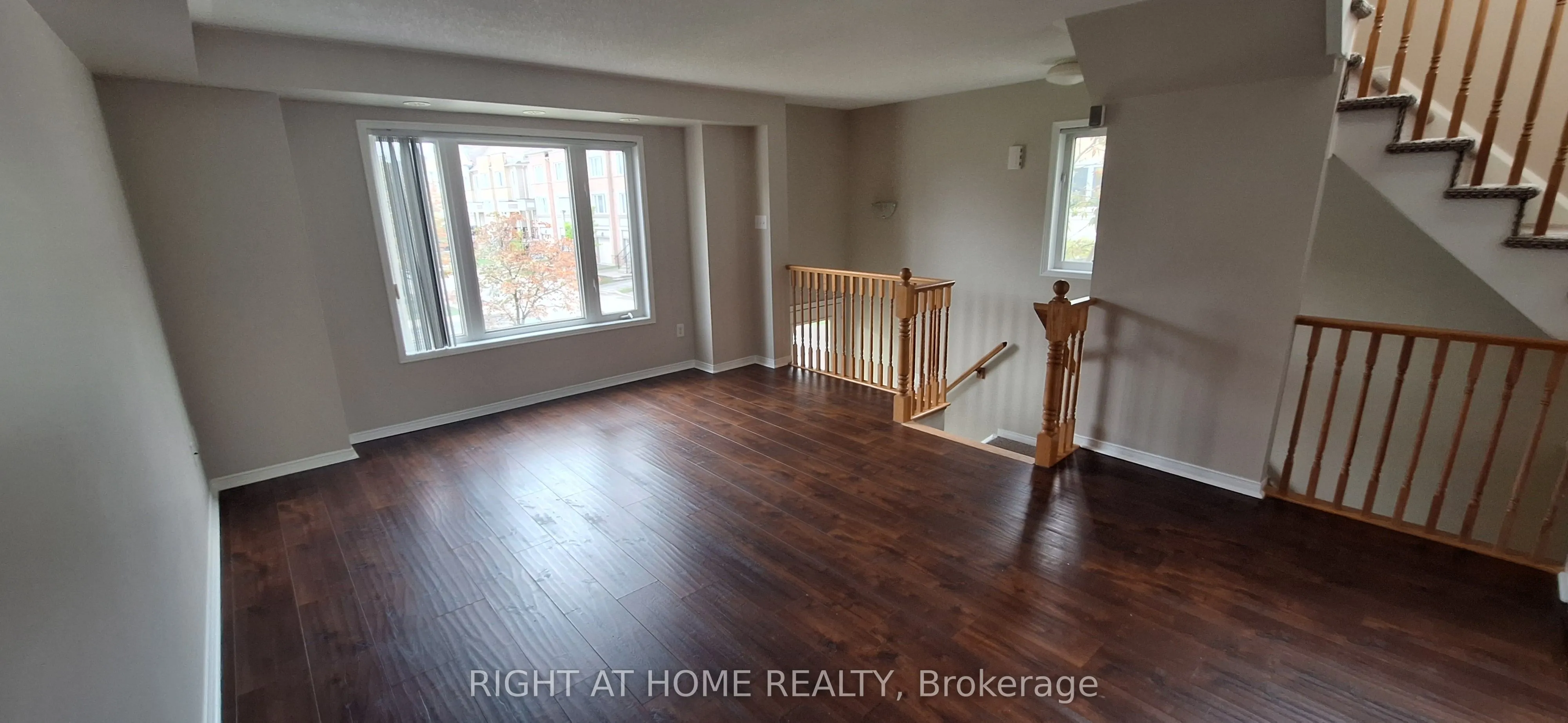 3050 Erin Centre Boulevard, #162