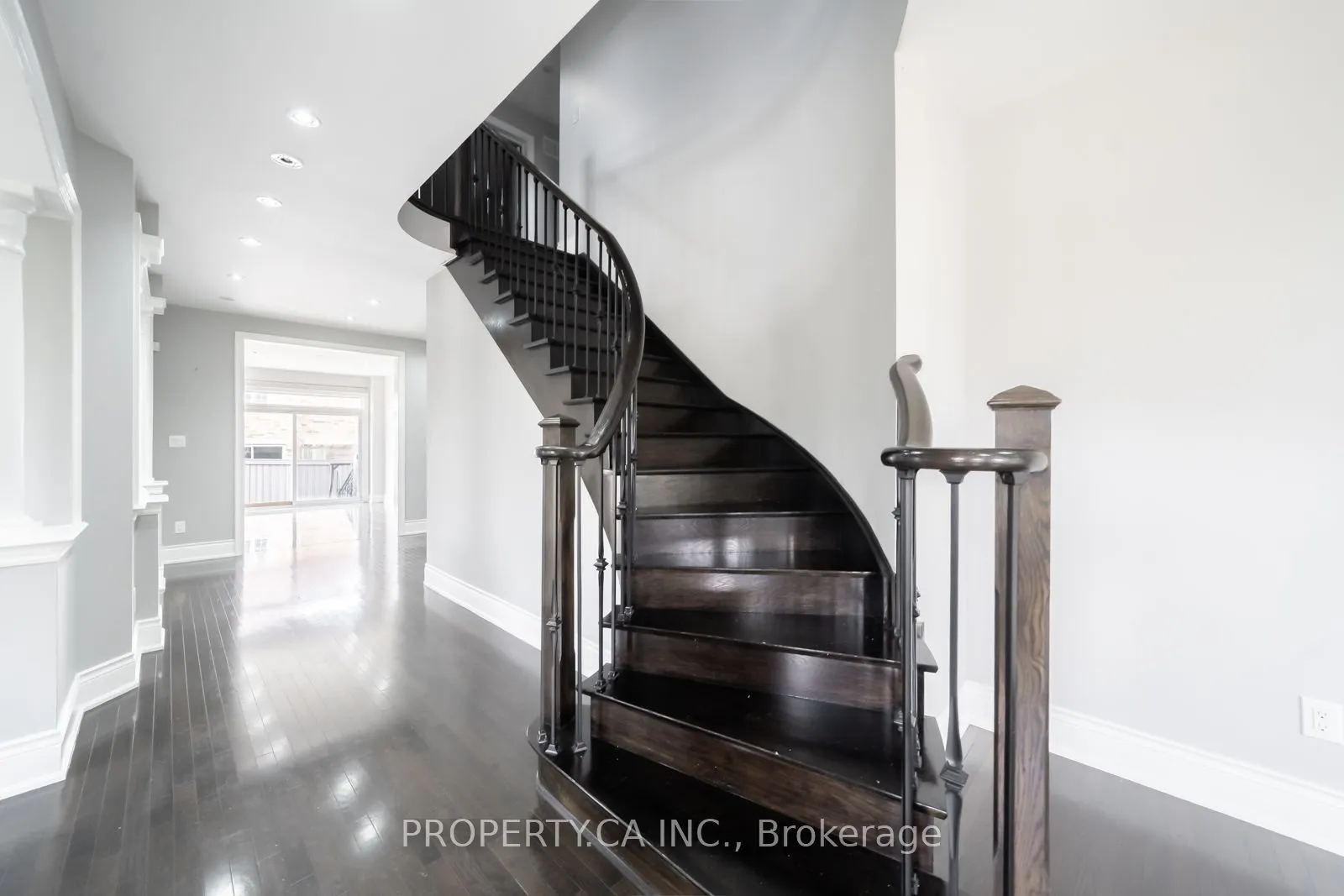 88 Royal West Drive