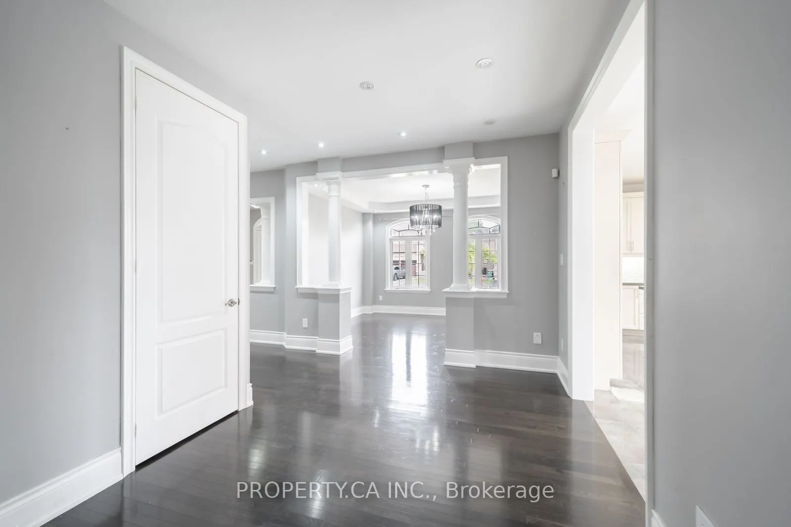 88 Royal West Drive