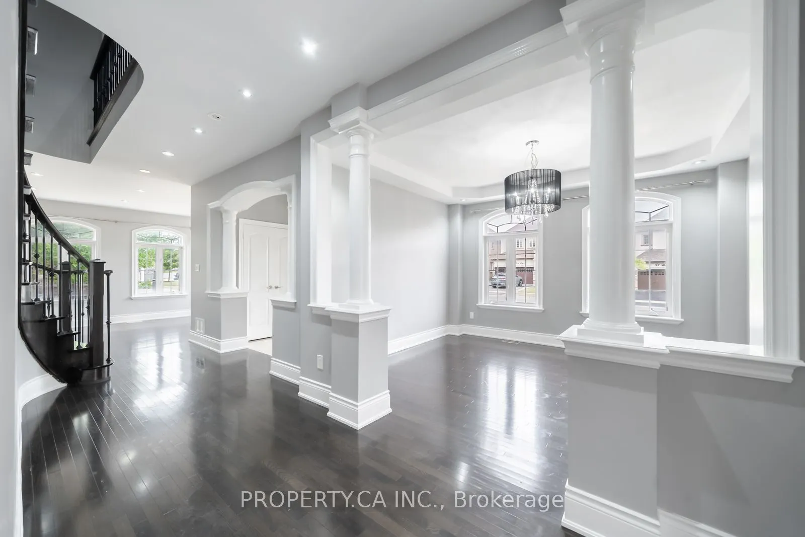 88 Royal West Drive