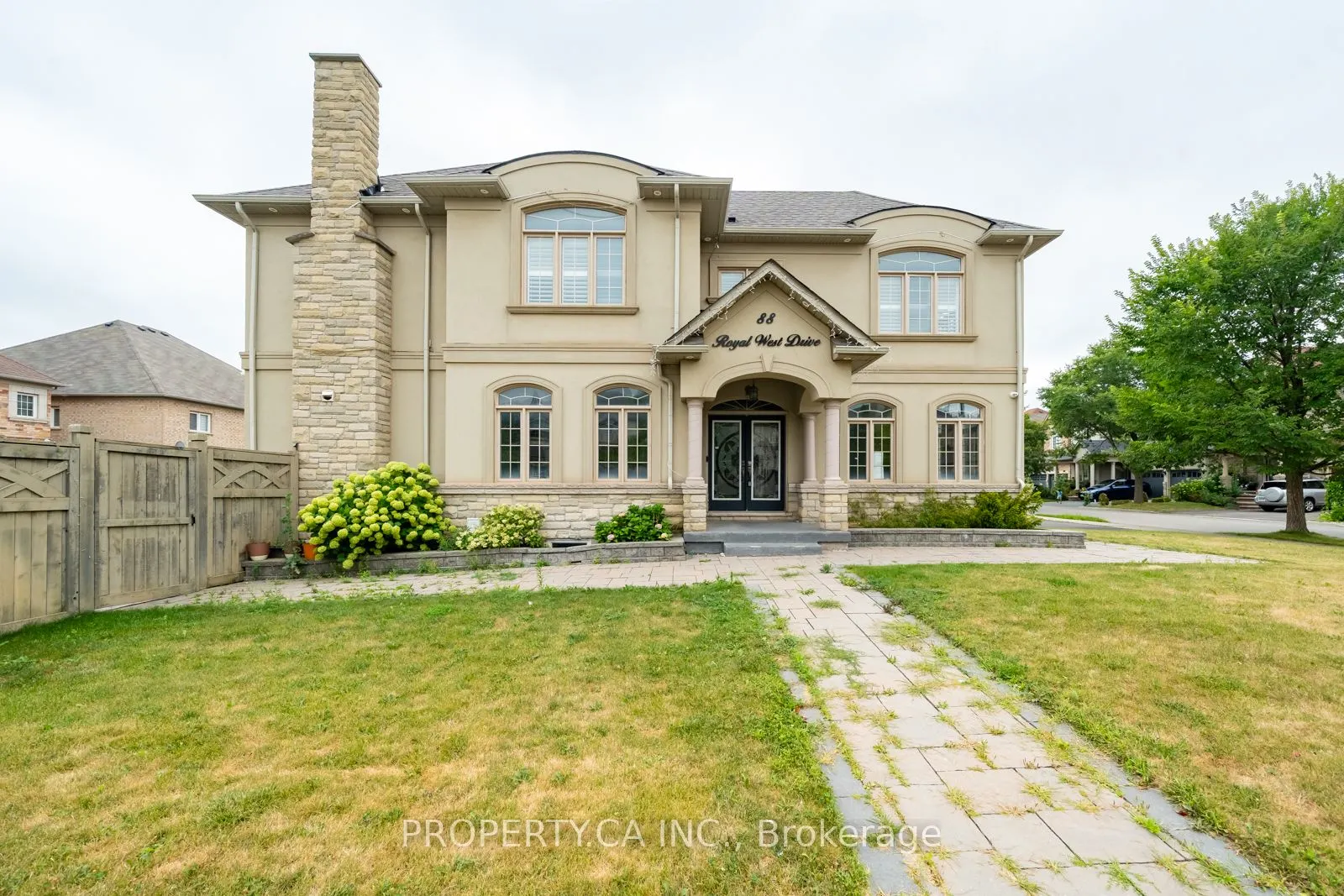 88 Royal West Drive
