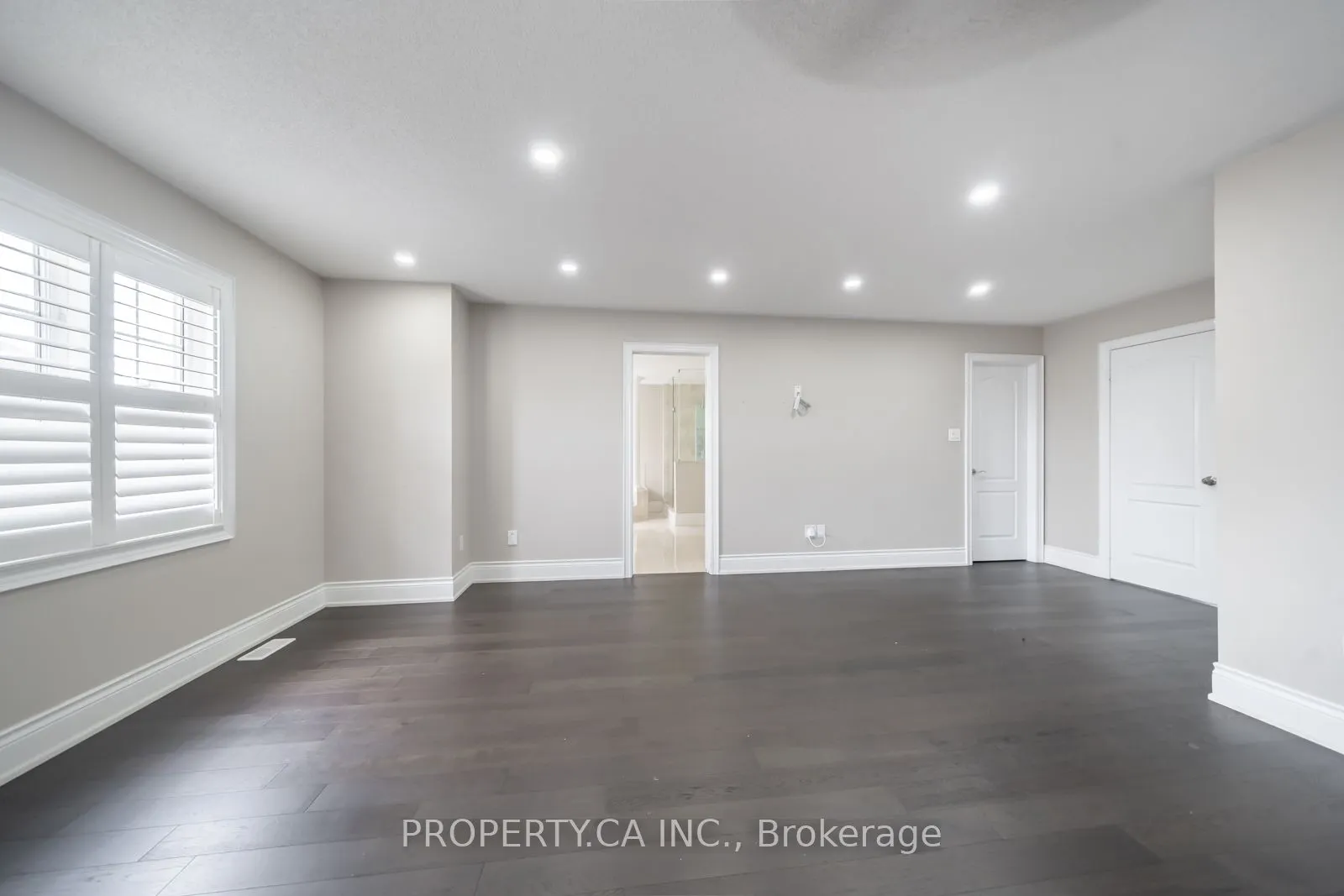 88 Royal West Drive