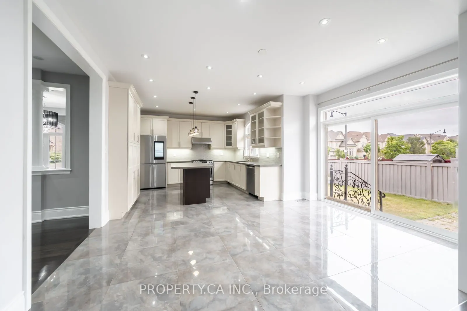 88 Royal West Drive