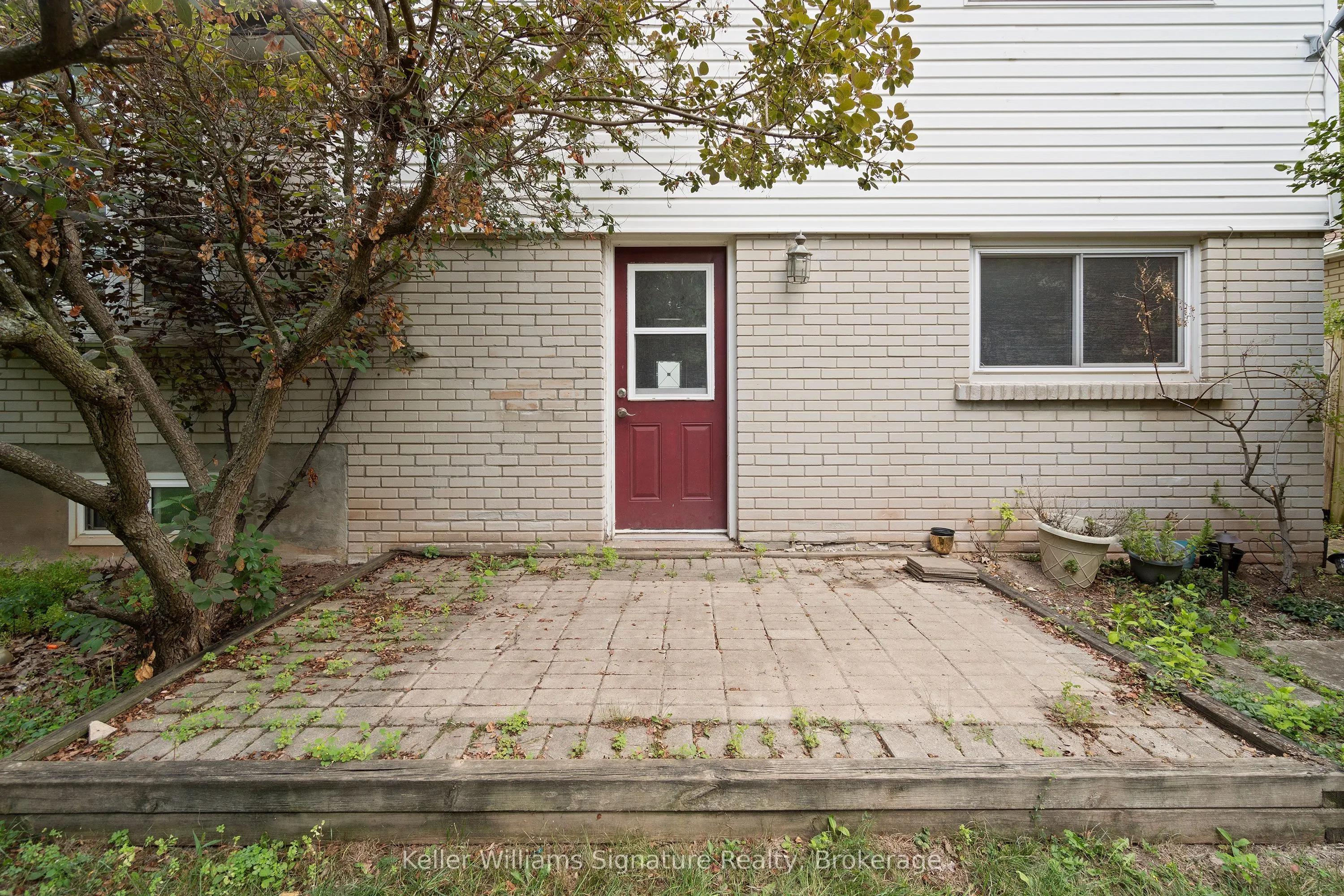 713 Mullin Way