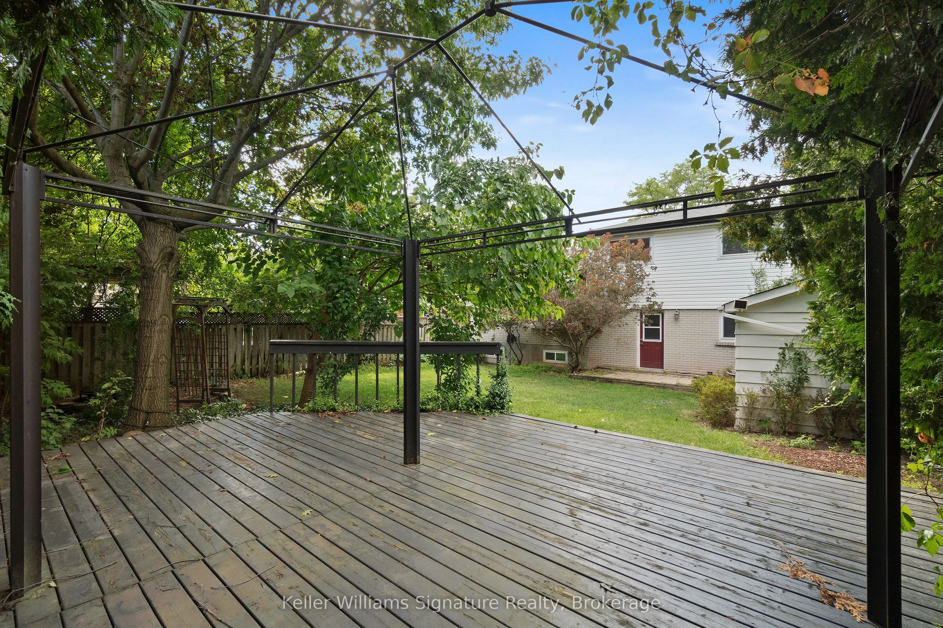 713 Mullin Way