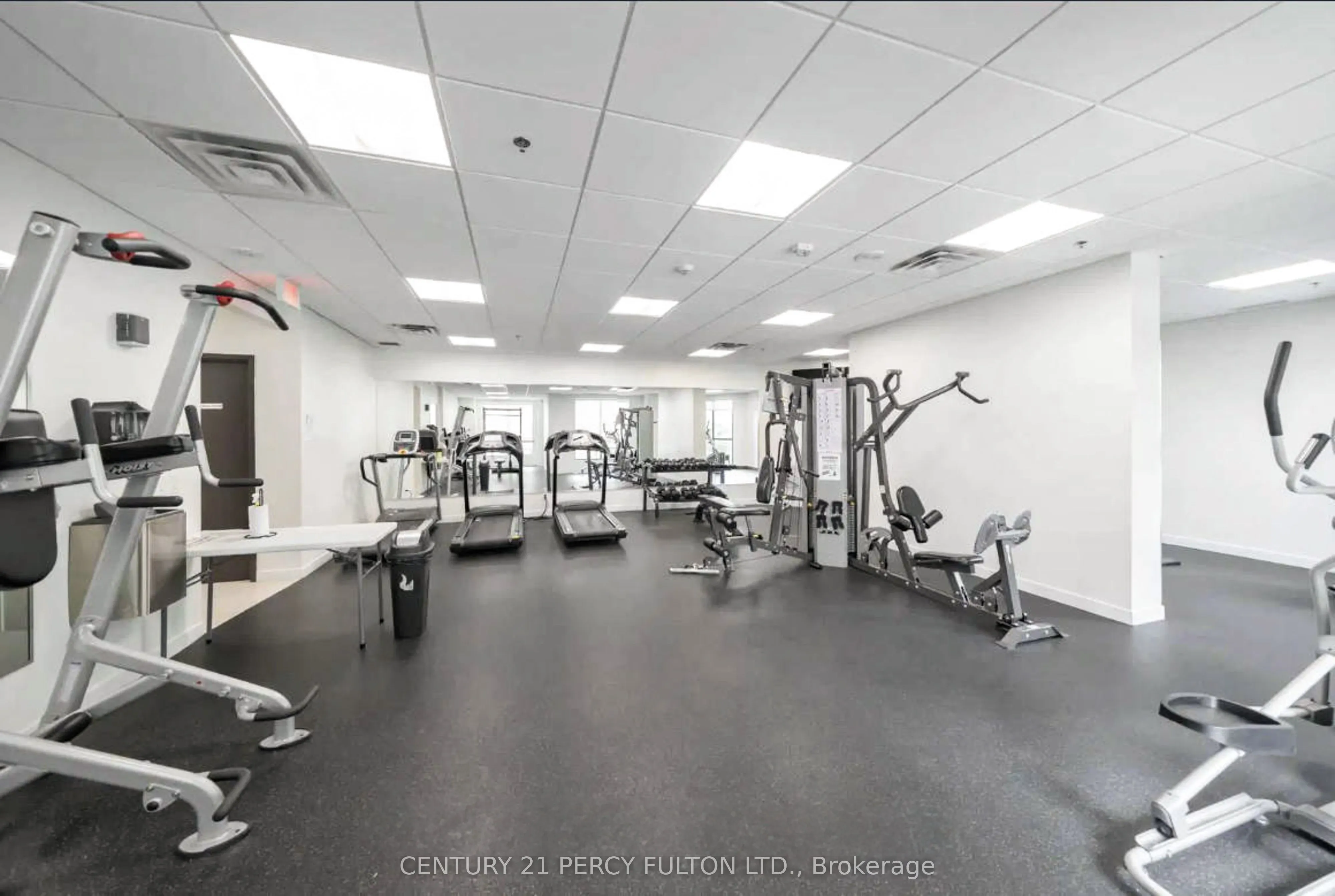 840 Queens Plate Drive, #902
