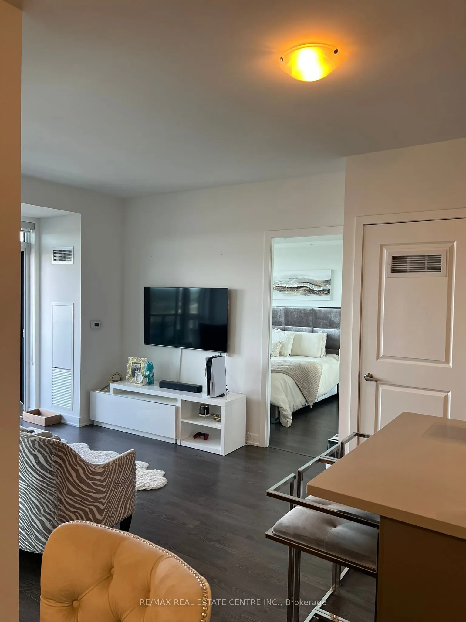 4699 Erin Mills Drive, #1410
