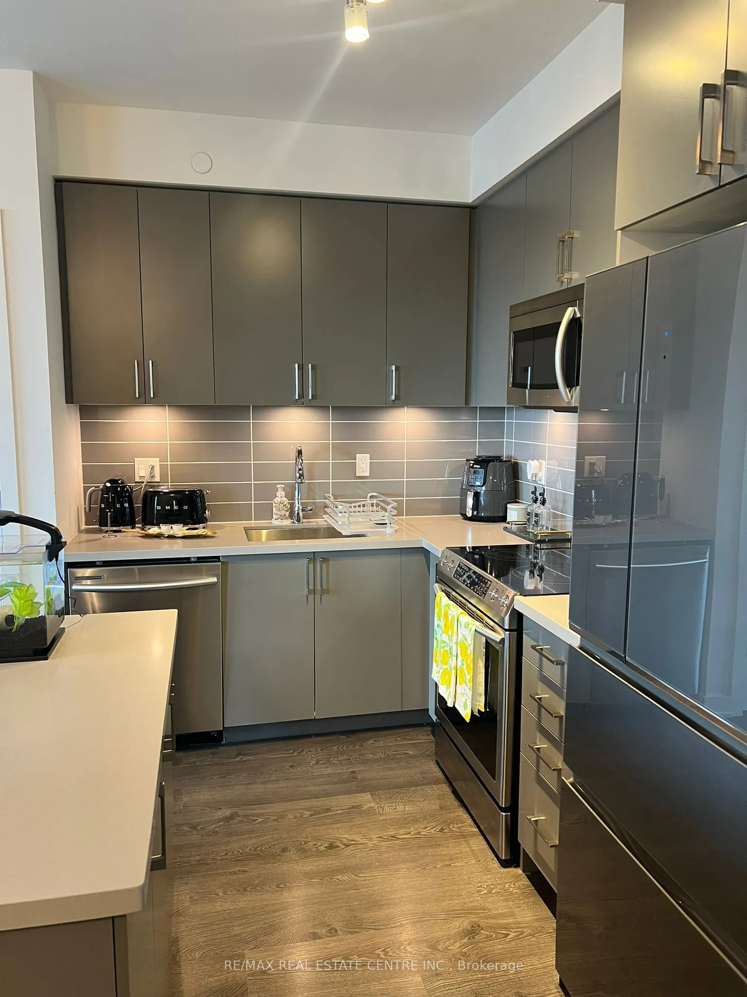 4699 Erin Mills Drive, #1410