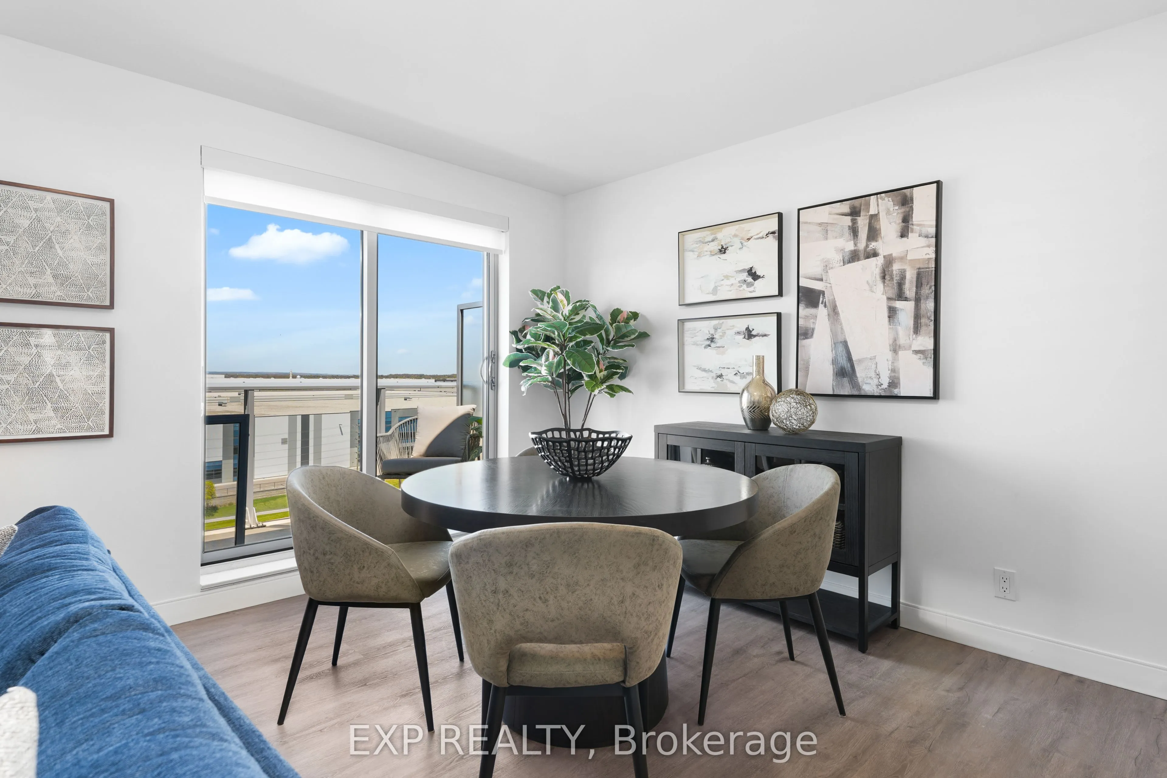 100 Manett Crescent, #412