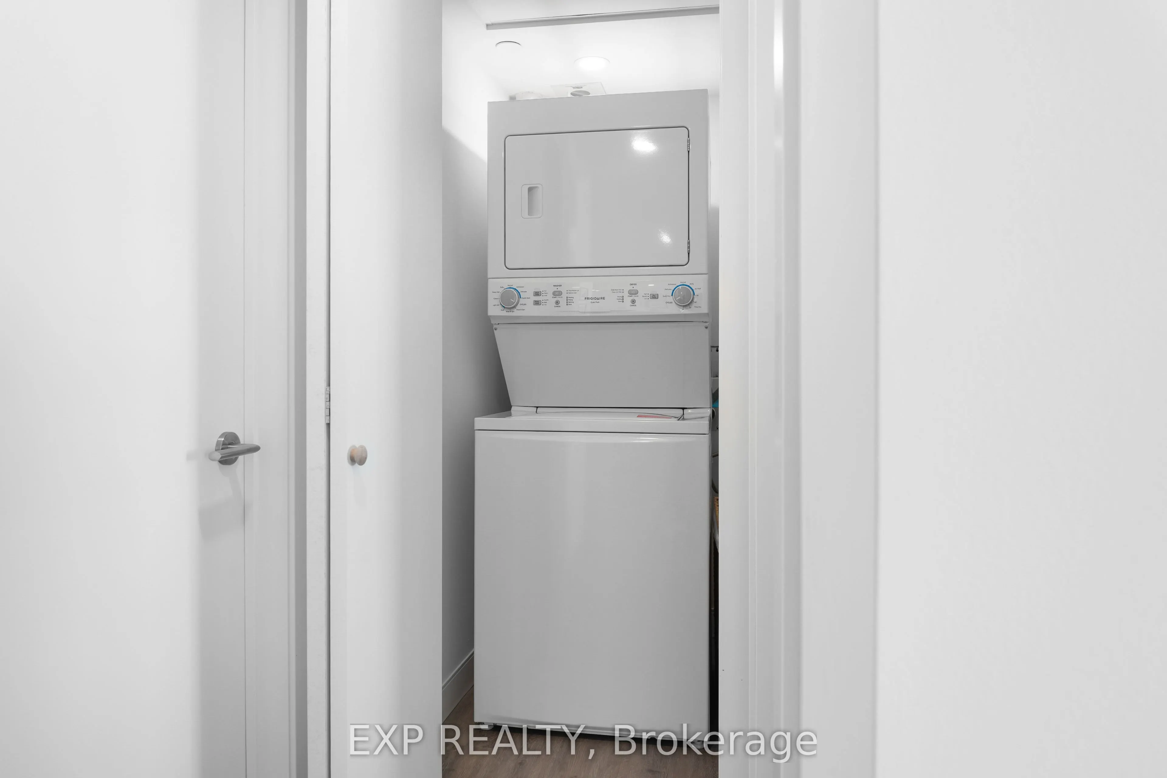 100 Manett Crescent, #412